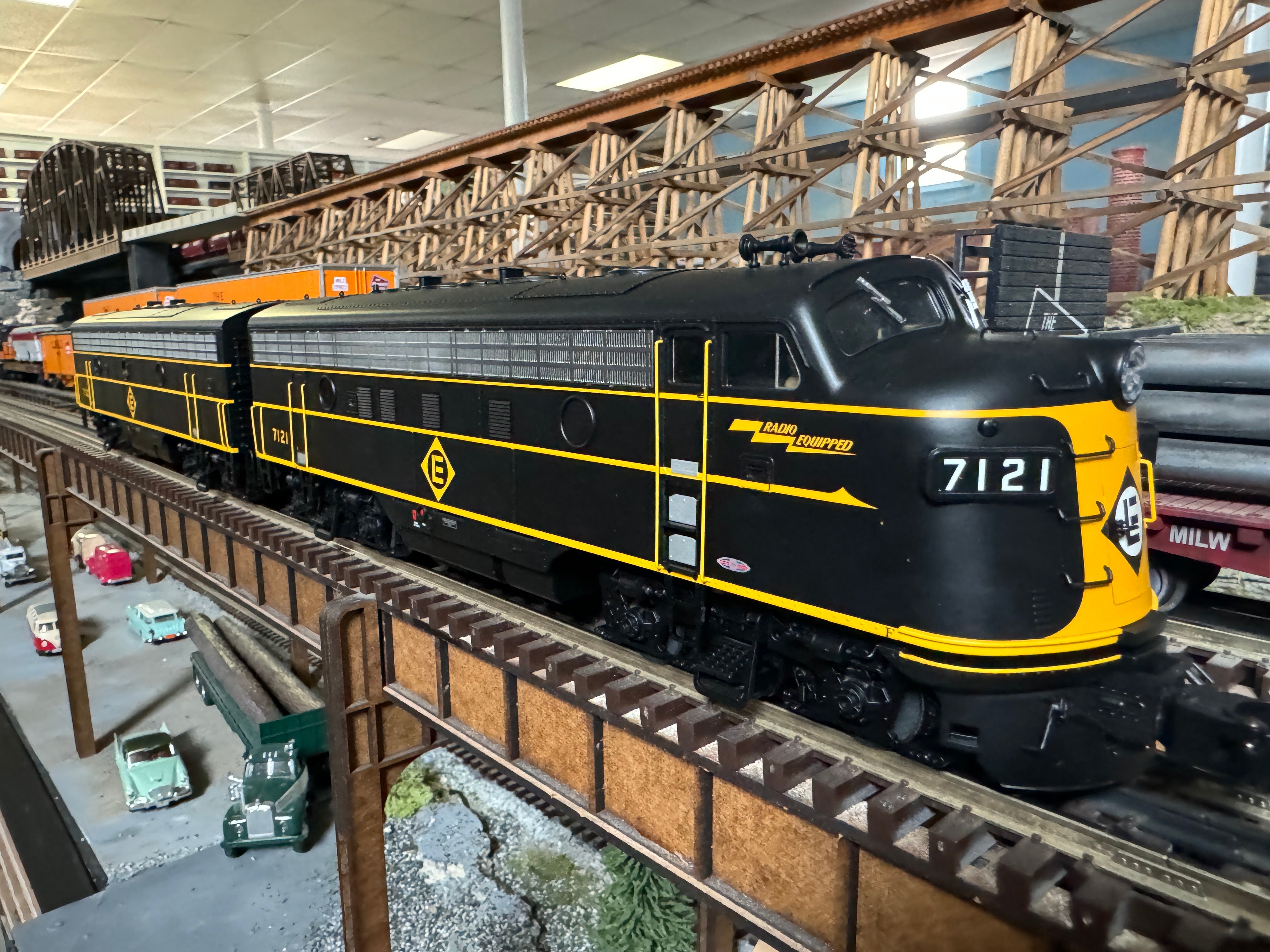 Atlas O 30138174S/76S - Master - F-7A/B Diesel Locomotive "Erie Lackawanna" Set #2 (Powered/Unpowered) - Custom Run for MrMuffin'sTrains