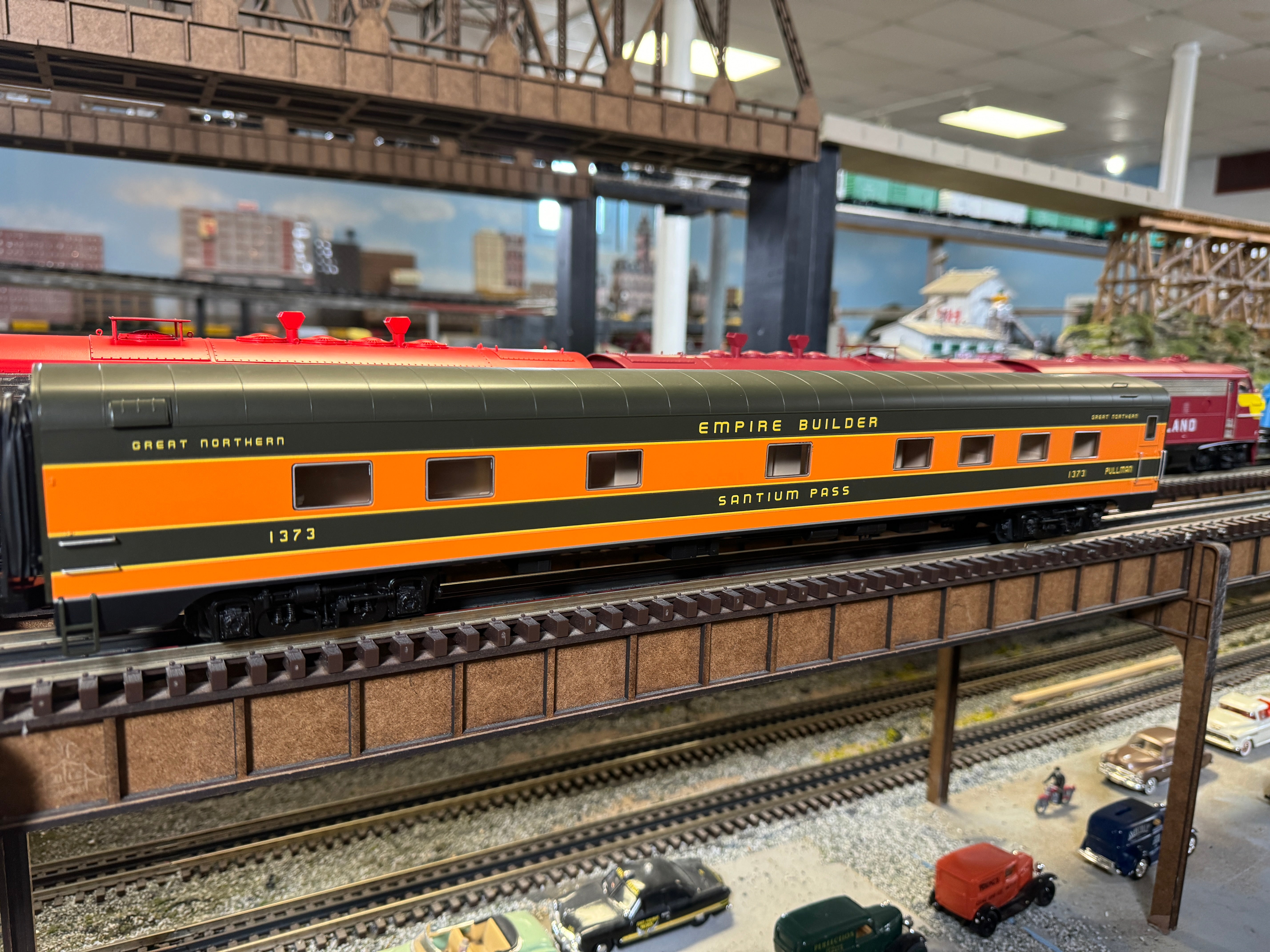 Lionel 2427090 - 21" Passenger Car "Great Northern" (2-Car) Empire Builder