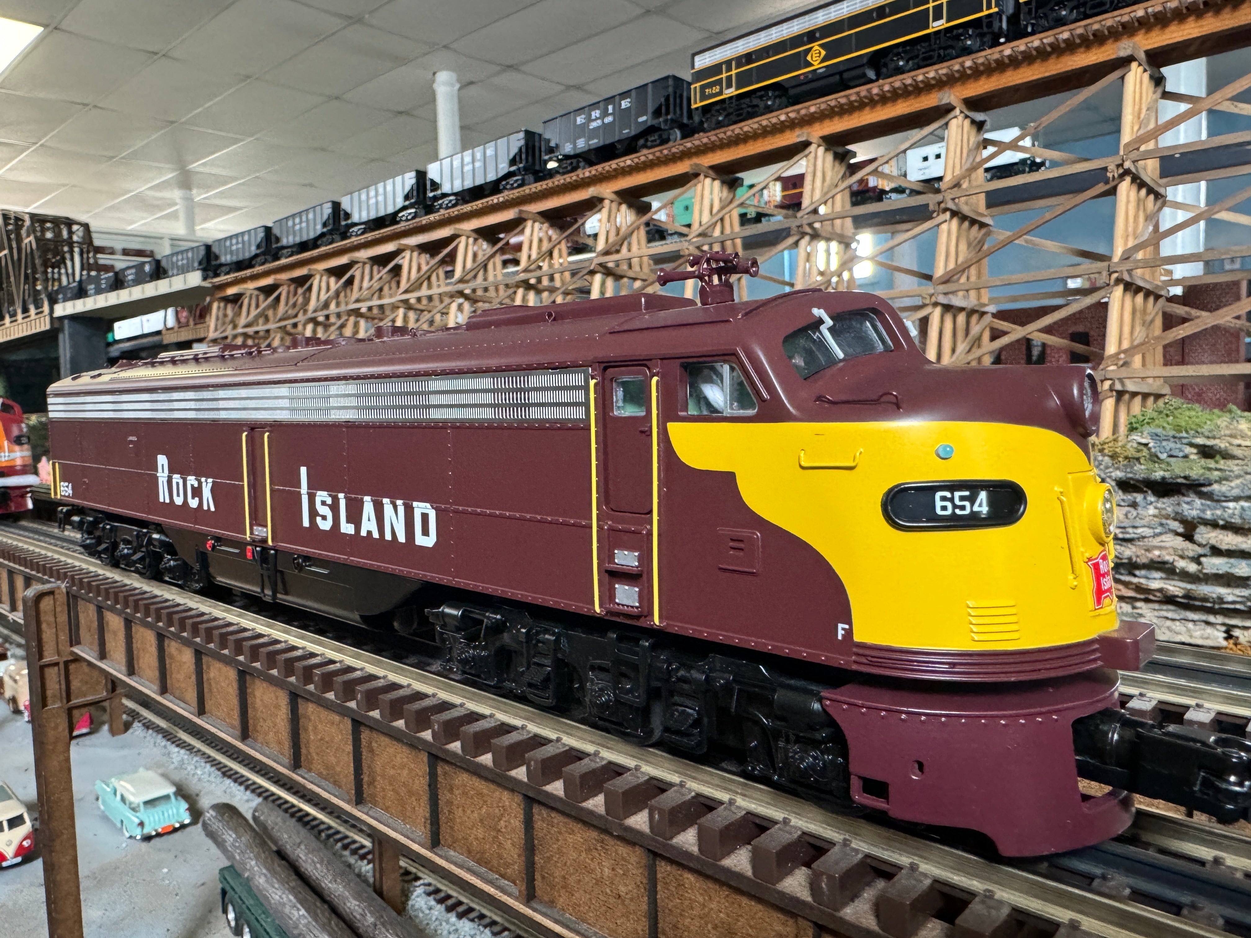 Atlas O 30138238 - Premier - E8 Diesel Locomotive "Rock Island" #654 w/ PS3 (Powered)