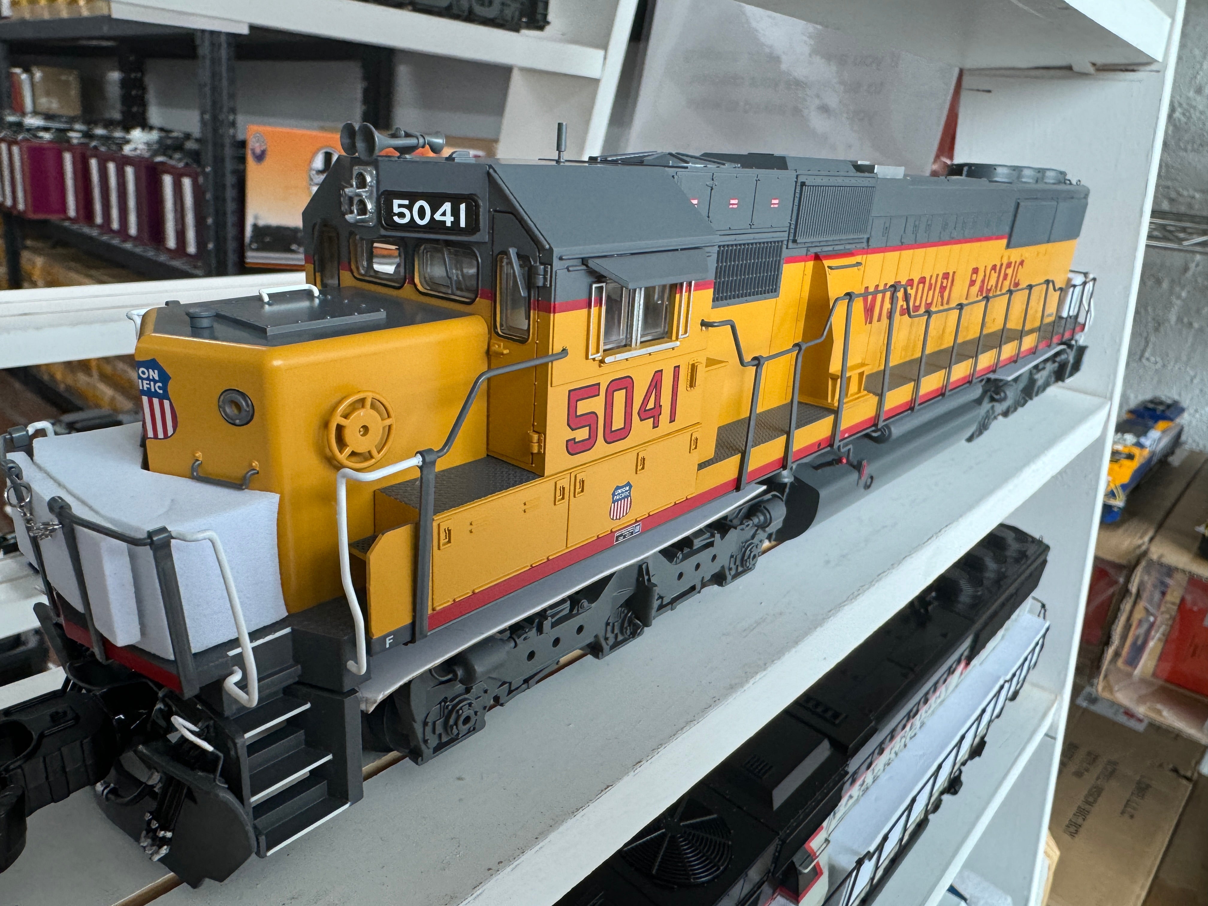 Lionel 2433271 - Legacy SD50 Diesel Engine "Missouri Pacific" #5000