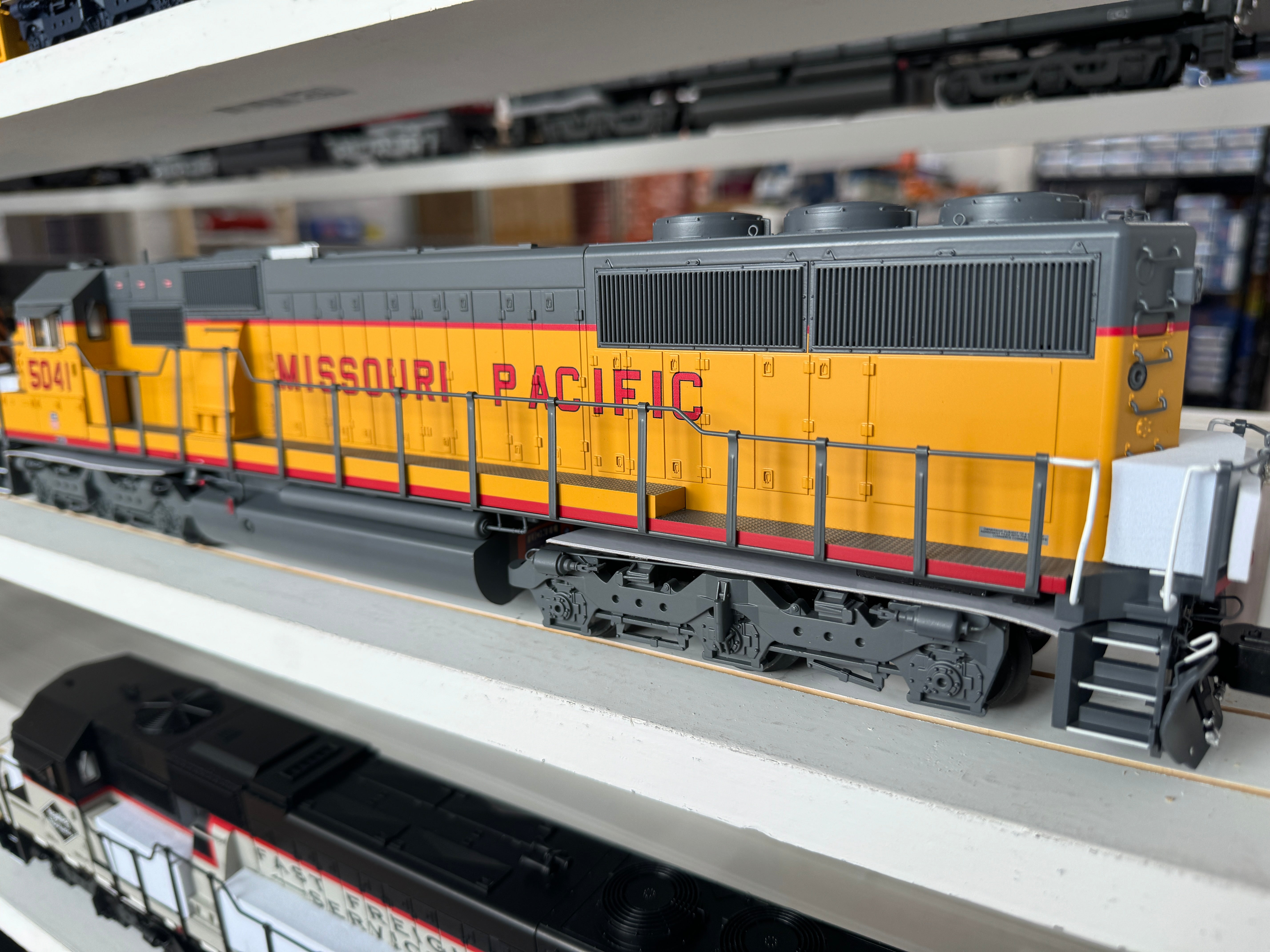 Lionel 2433271 - Legacy SD50 Diesel Engine "Missouri Pacific" #5000