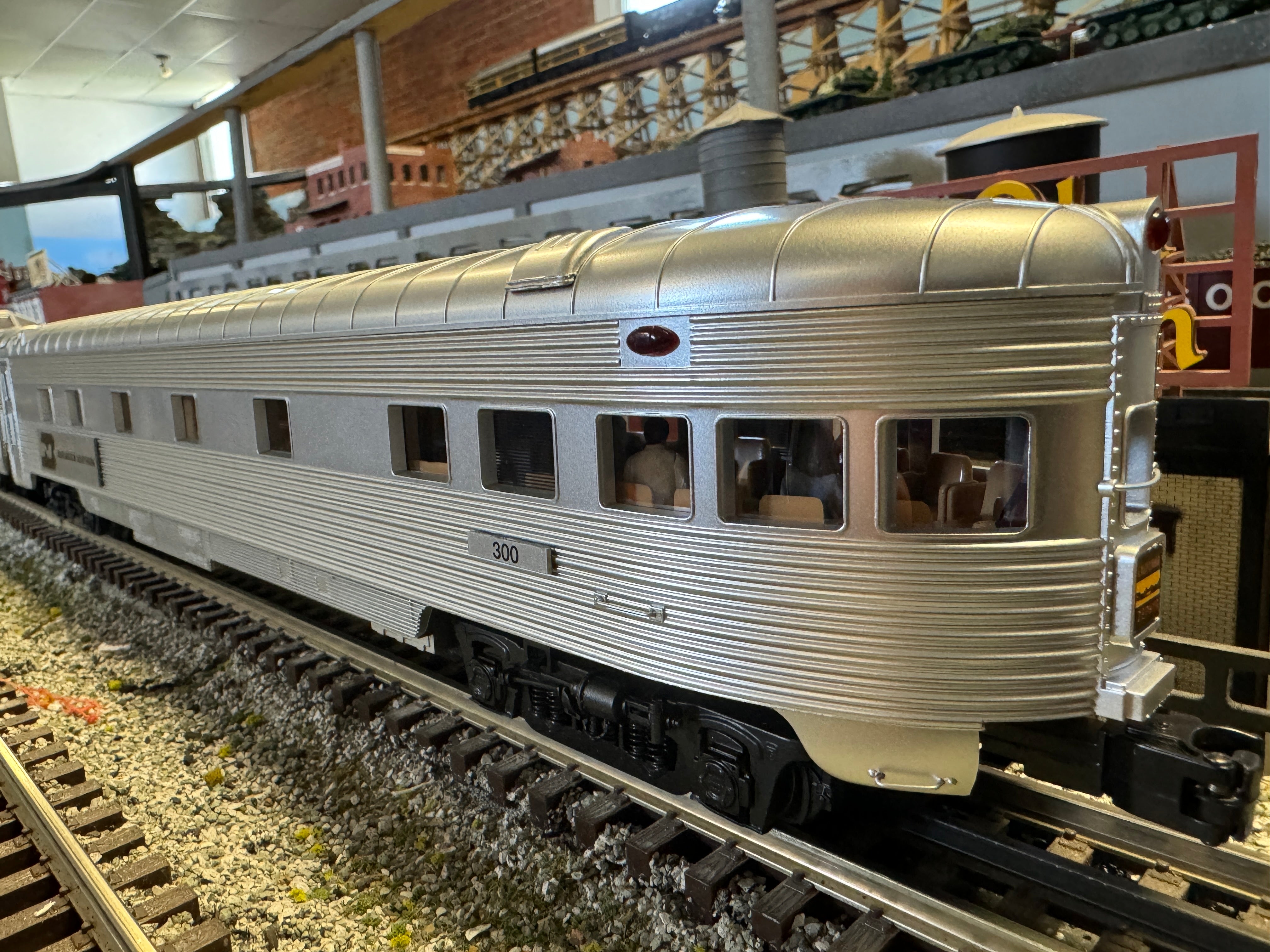 Atlas O - 70' Streamlined Passenger Set "Burlington Northern" (5-Car) - Custom Run for MrMuffin'sTrains