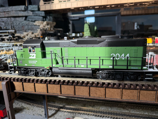 Lionel 2633141 - Legacy - GP20 Diesel Locomotive "Burlington Northern" #2037