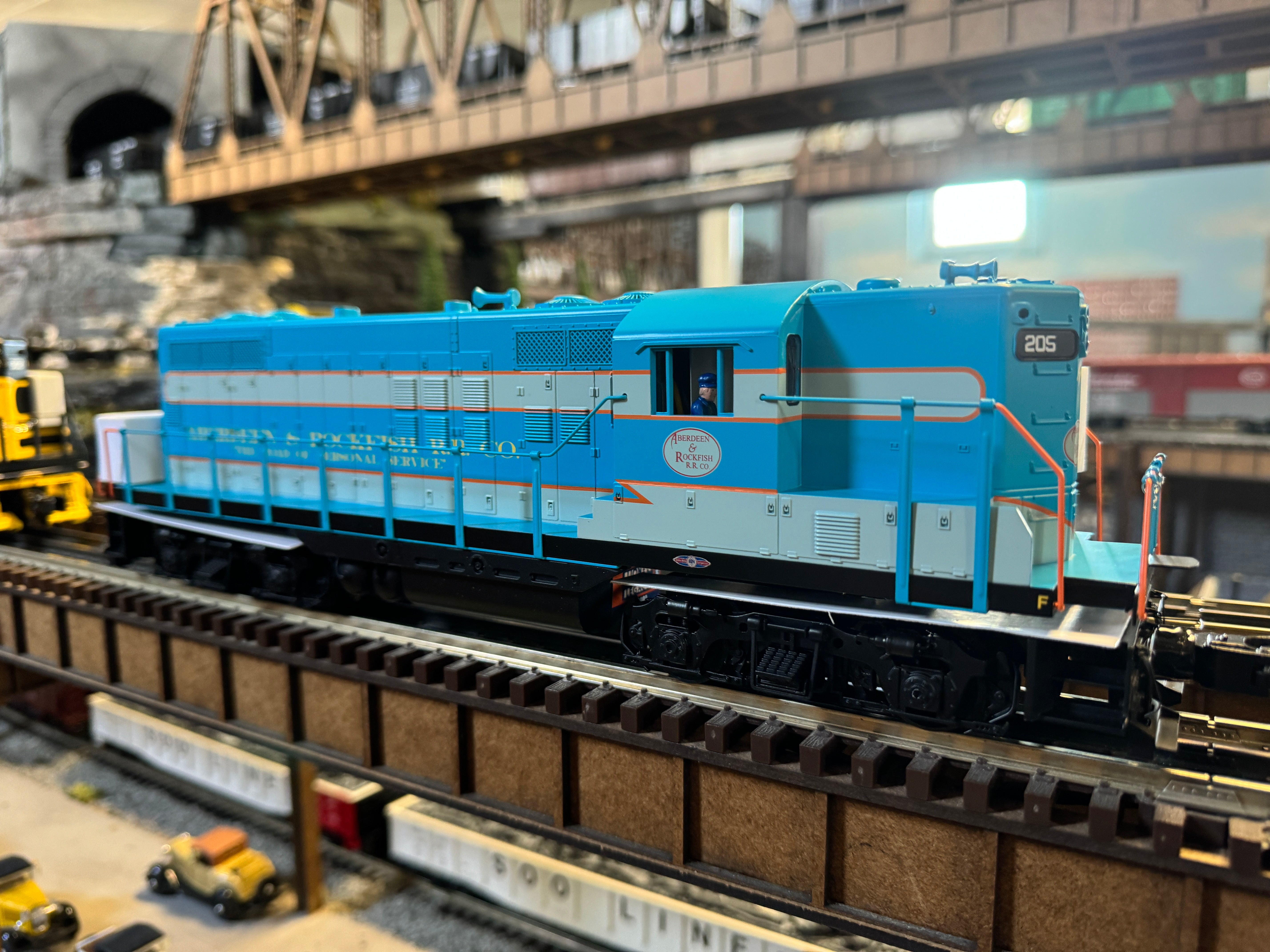 Lionel 2434020 - LionChief+ 2.0 GP7 Diesel Engine "Aberdeen & Rockfish" #205