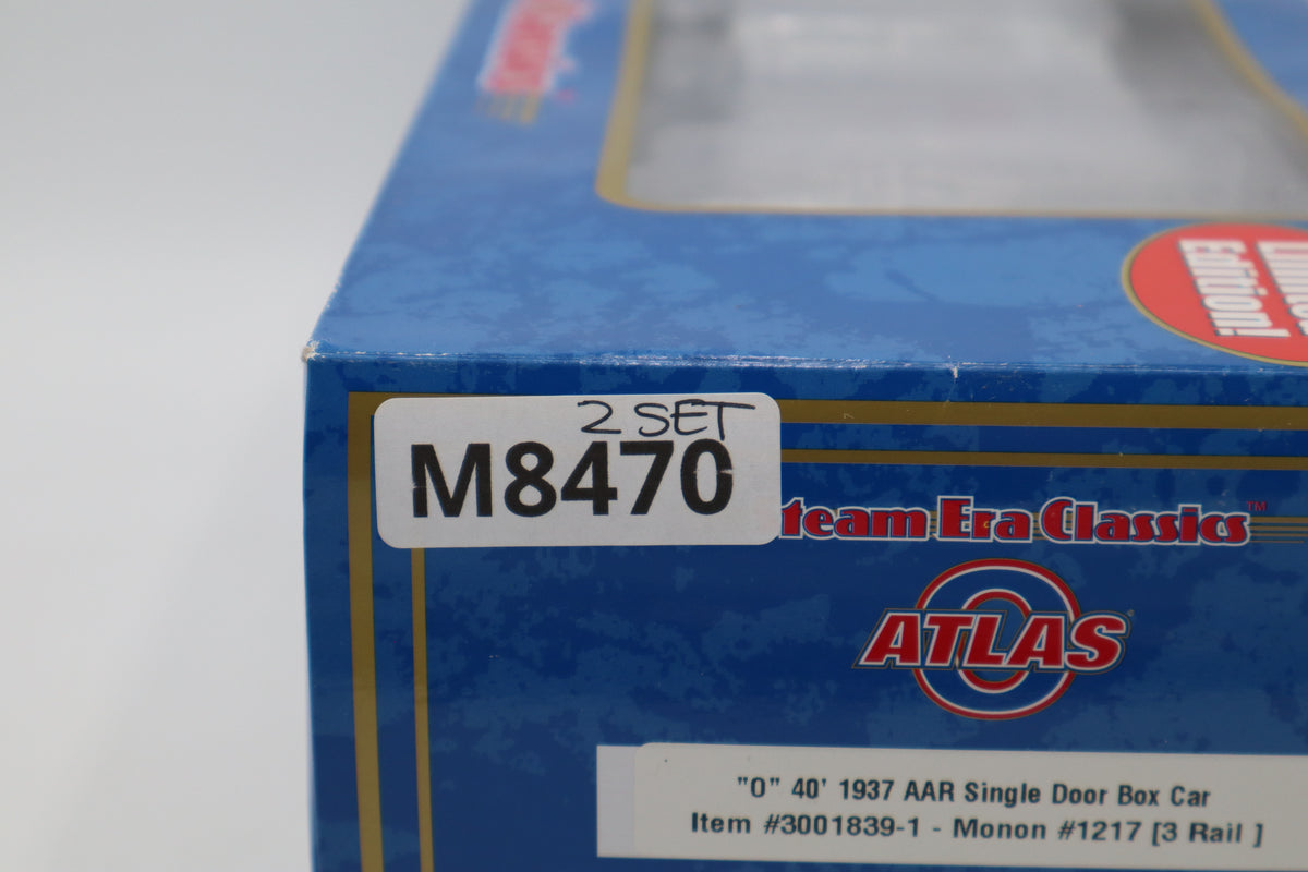 Atlas #3001839-1, -2 Monon 40' 1937 AAR Single Door Box Car-2 Set-Second hand-M8470