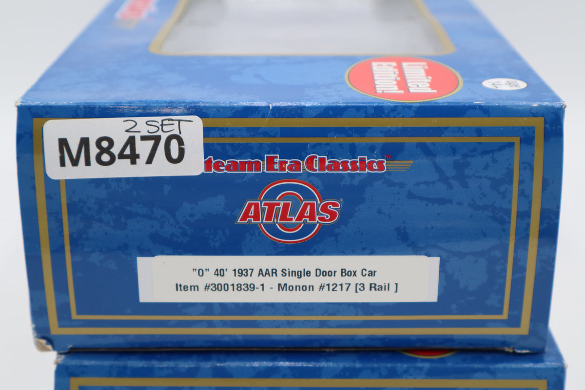 Atlas #3001839-1, -2 Monon 40' 1937 AAR Single Door Box Car-2 Set-Second hand-M8470