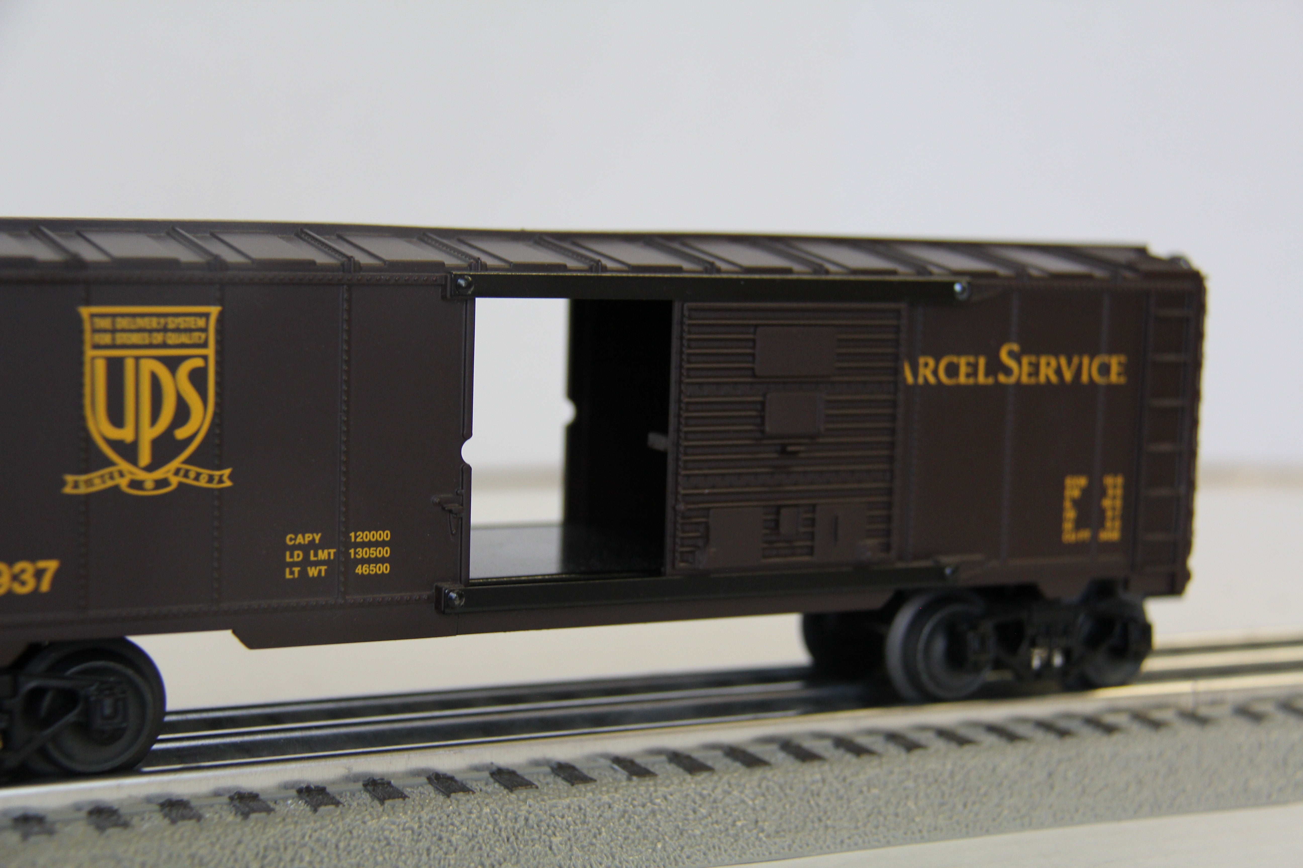 Lionel 6-25042 UPS Centennial Boxcar-Second hand-M3911