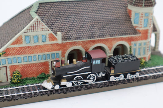 1993-1994 Danbury Mint "The Lockport Railroad Station"-Second hand-M8384