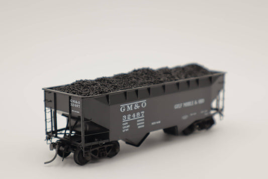 Kadee HO 7525 - 50 Ton 2-Bay Open Hopper "Gulf, Mobile, & Ohio" #32487 (AAR Standard)