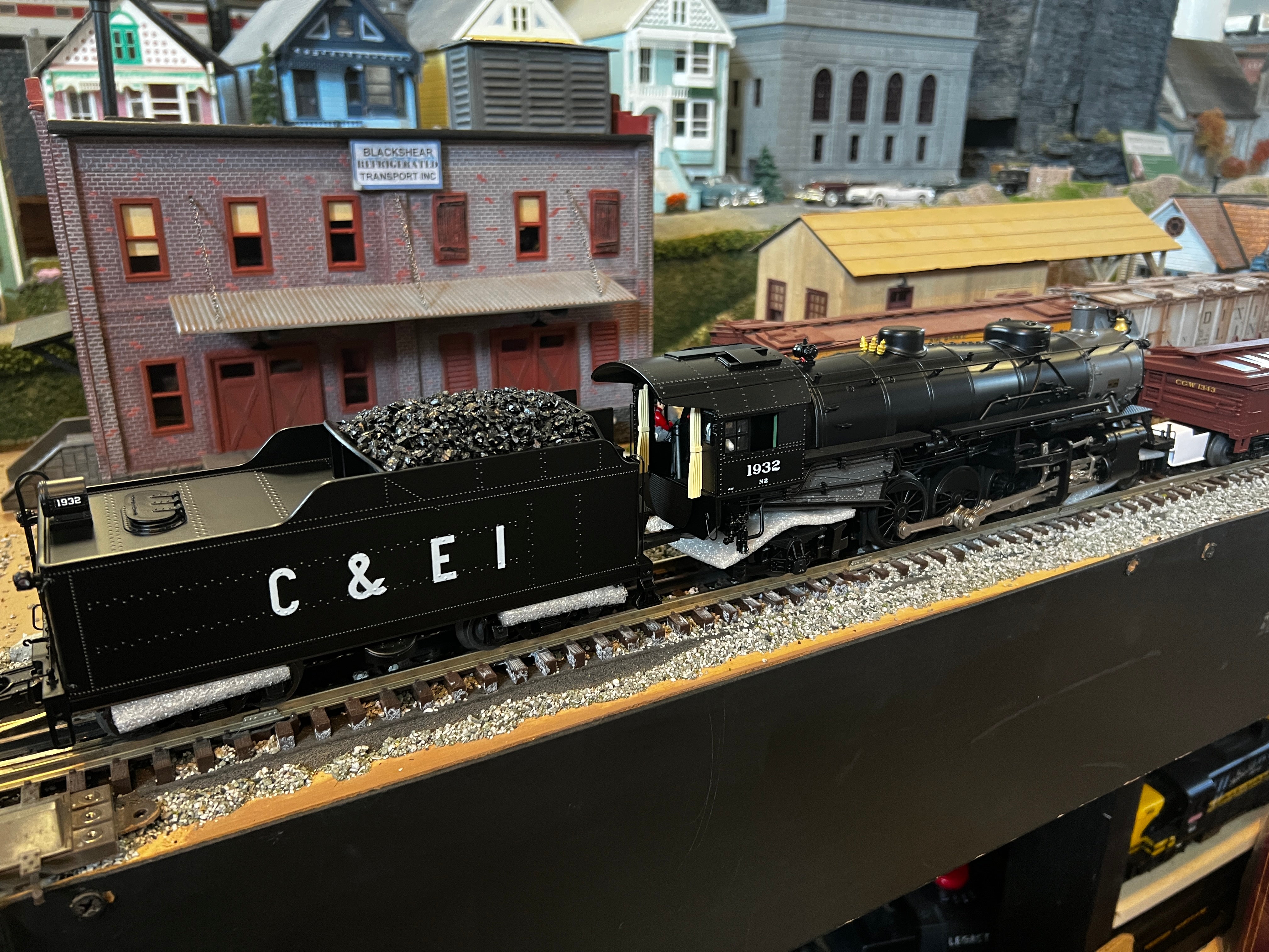 MTH 20-3847-1 - 2-8-2 USRA Light Mikado Steam Engine "Chicago & Eastern Illinois" #1932 - Custom Run for Berwyn’s