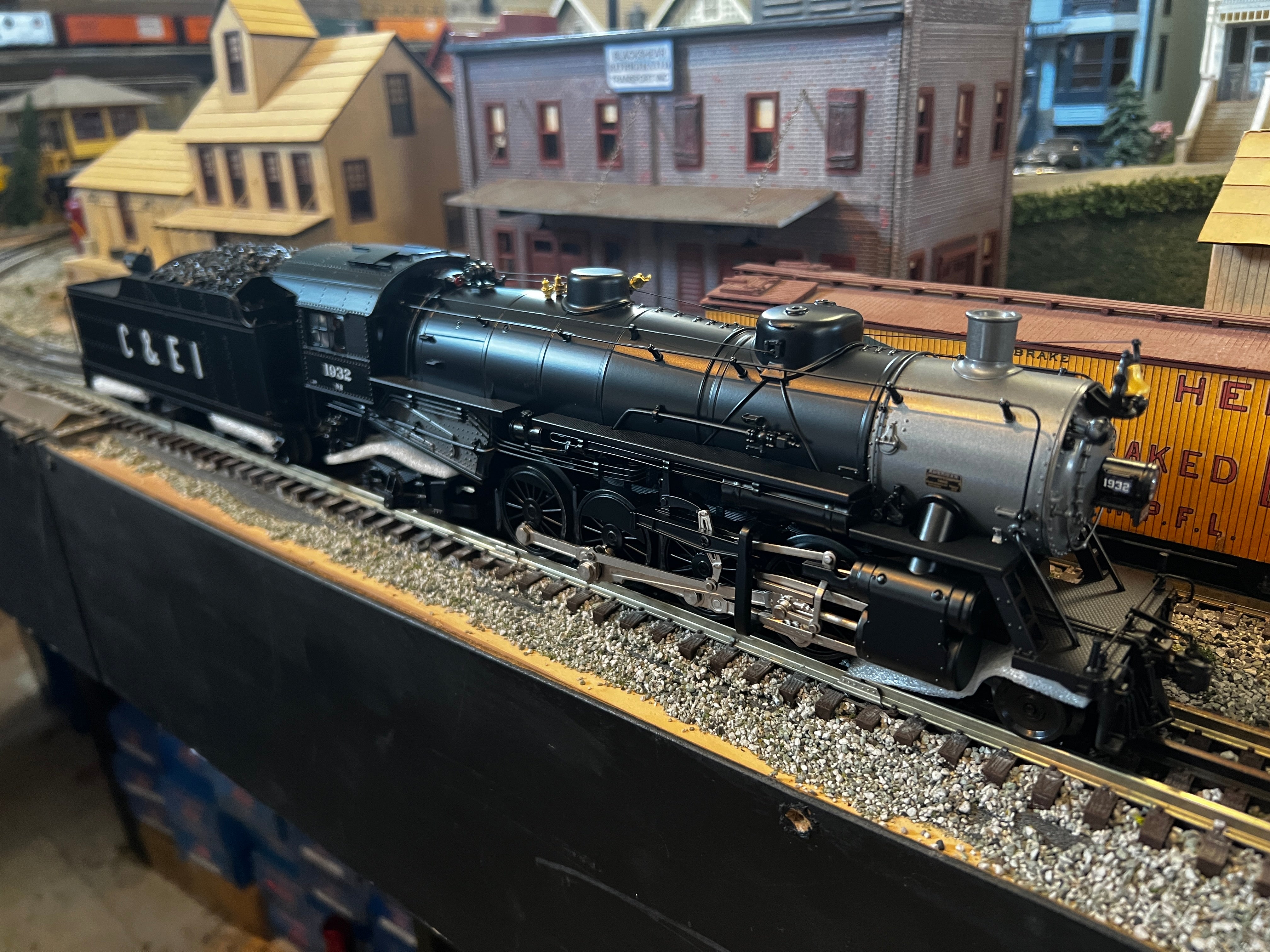 MTH 20-3847-1 - 2-8-2 USRA Light Mikado Steam Engine "Chicago & Eastern Illinois" #1932 - Custom Run