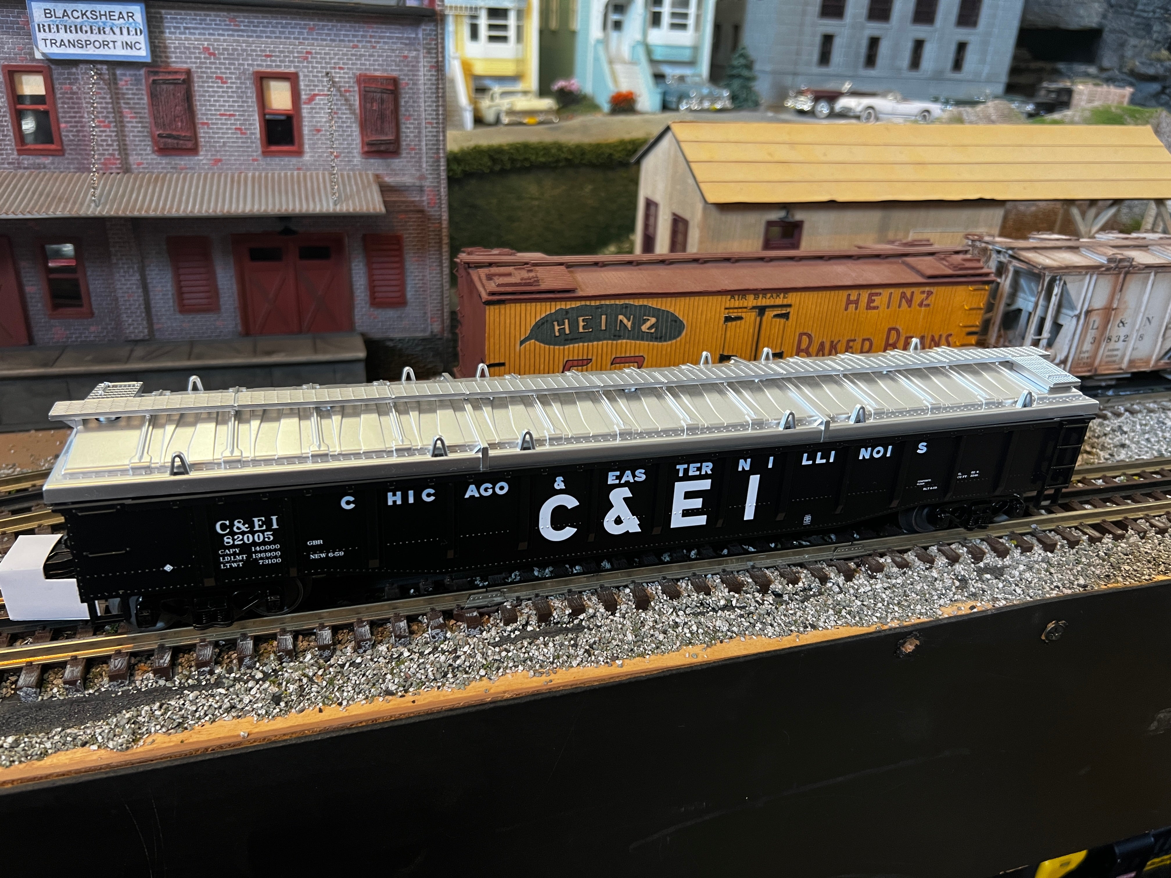 MTH 20-95544 - Gondola Car "Chicago & Eastern Illinois" #82005 w/ Cover - Custom Run