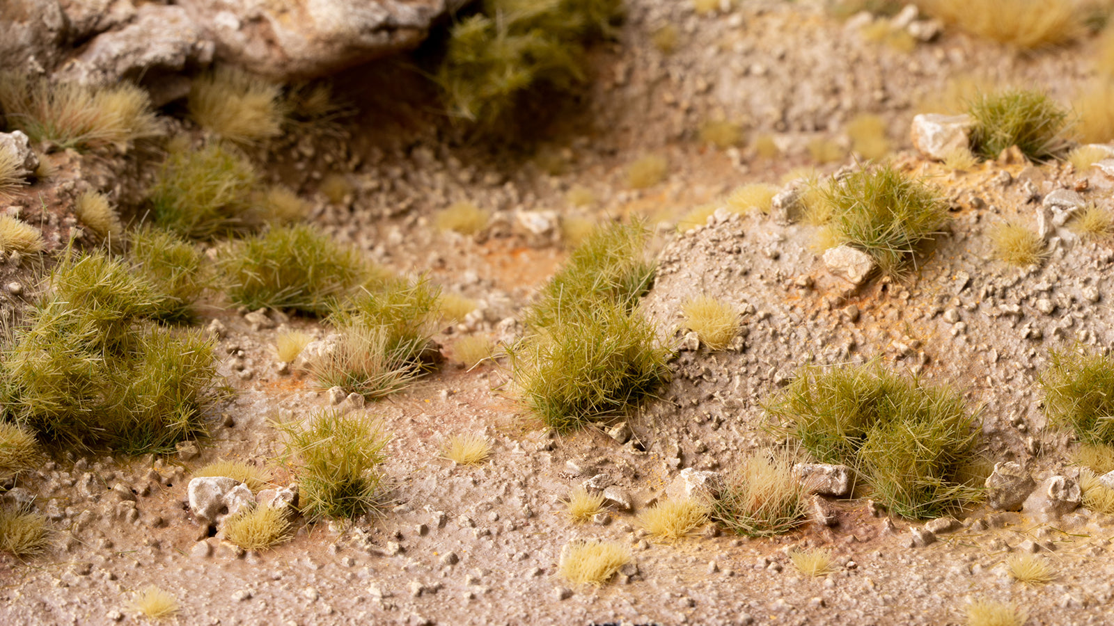 thumbnail image 2 of Gamers Grass Alien Fire Tuft 6mm - Wild » Shop Tabletop Games & TCG At 2 of 10