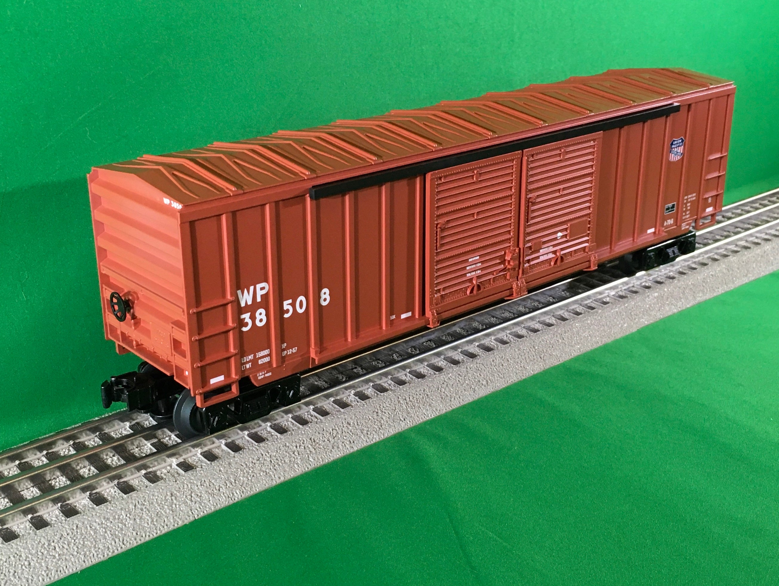 Lionel 2443021 - Double Door Boxcar "Union Pacific" #38508