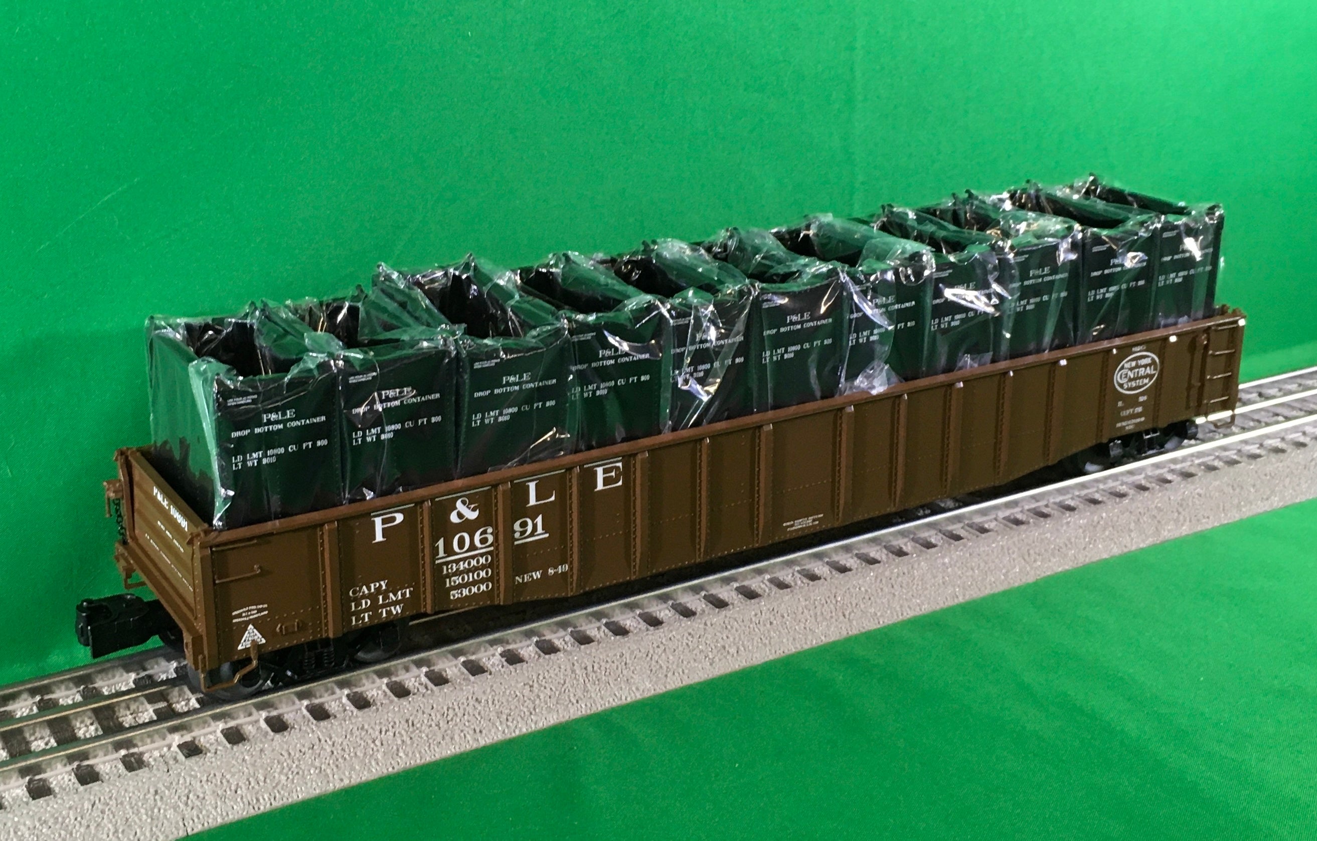 Lionel 2426290 - PS-5 Gondola "Pittsburgh & Lake Erie" w/ Coke Containers #10691