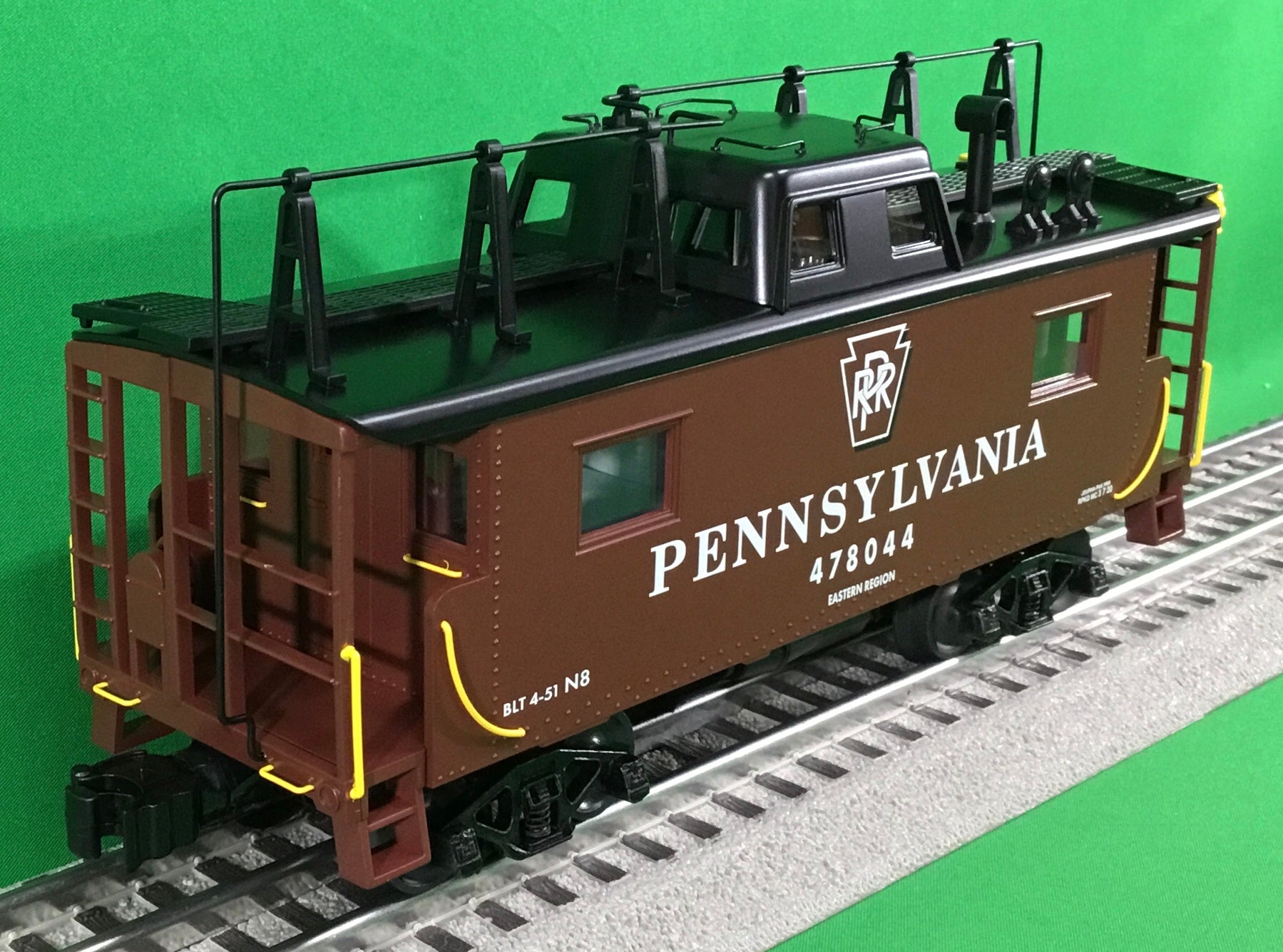 Lionel 2326780 - Vision Line N8 Caboose Cabin Car "Pennsylvania" #478044