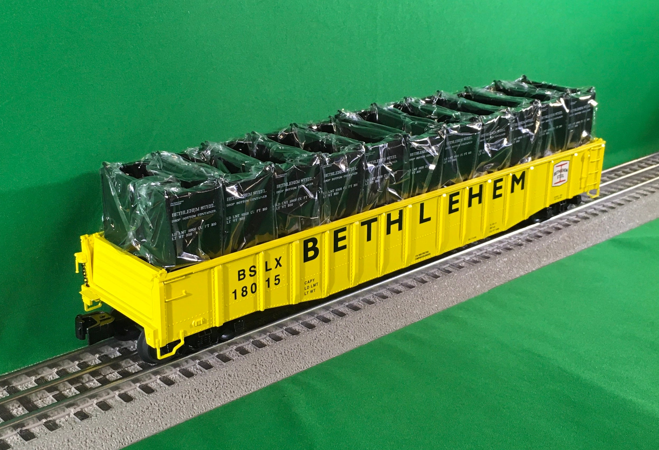 Lionel 2426260 - PS-5 Gondola "Bethlehem Steel" w/ Coke Containers #18015