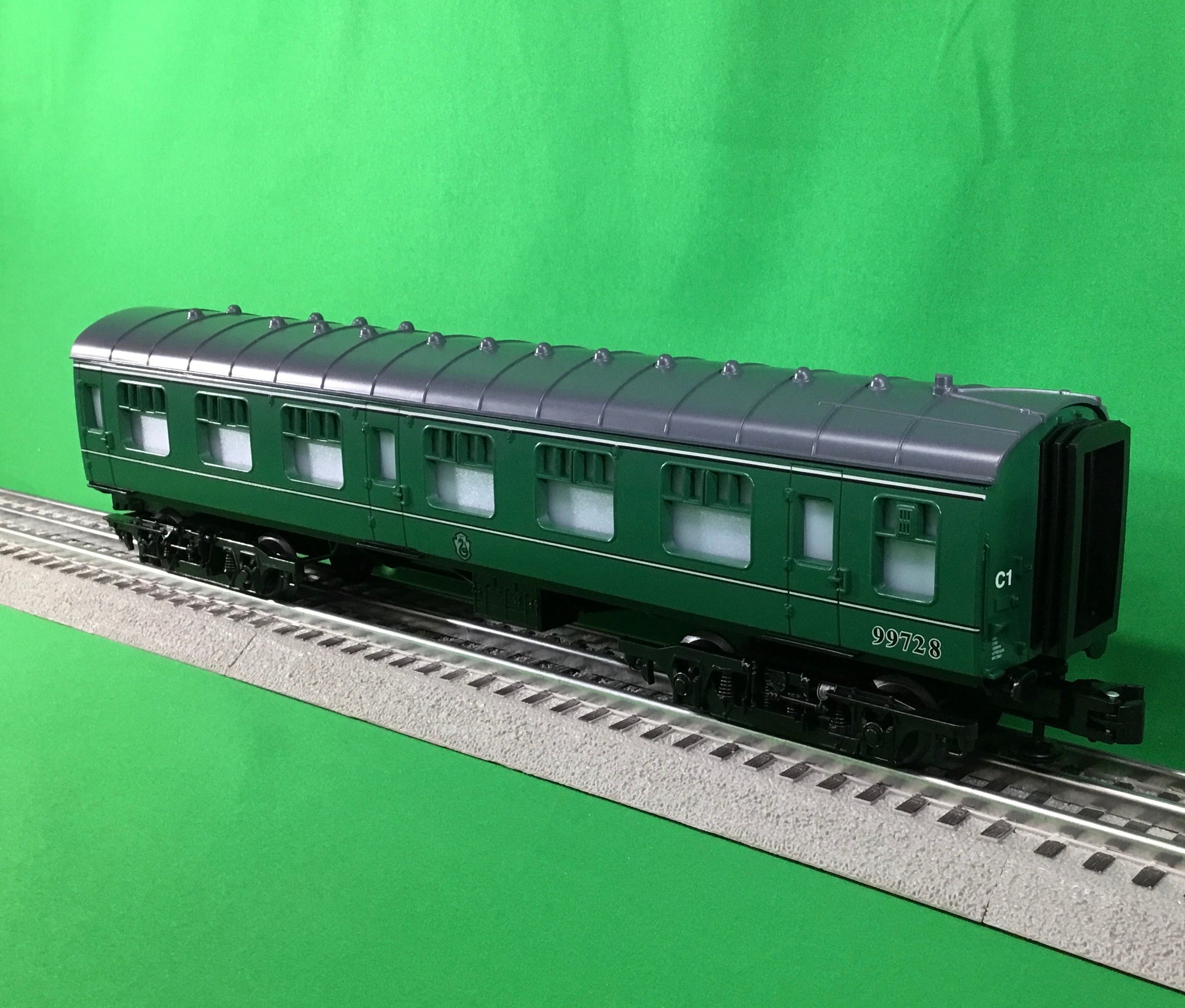 Lionel 2327230 - Harry Potter - Slytherin Coach Car