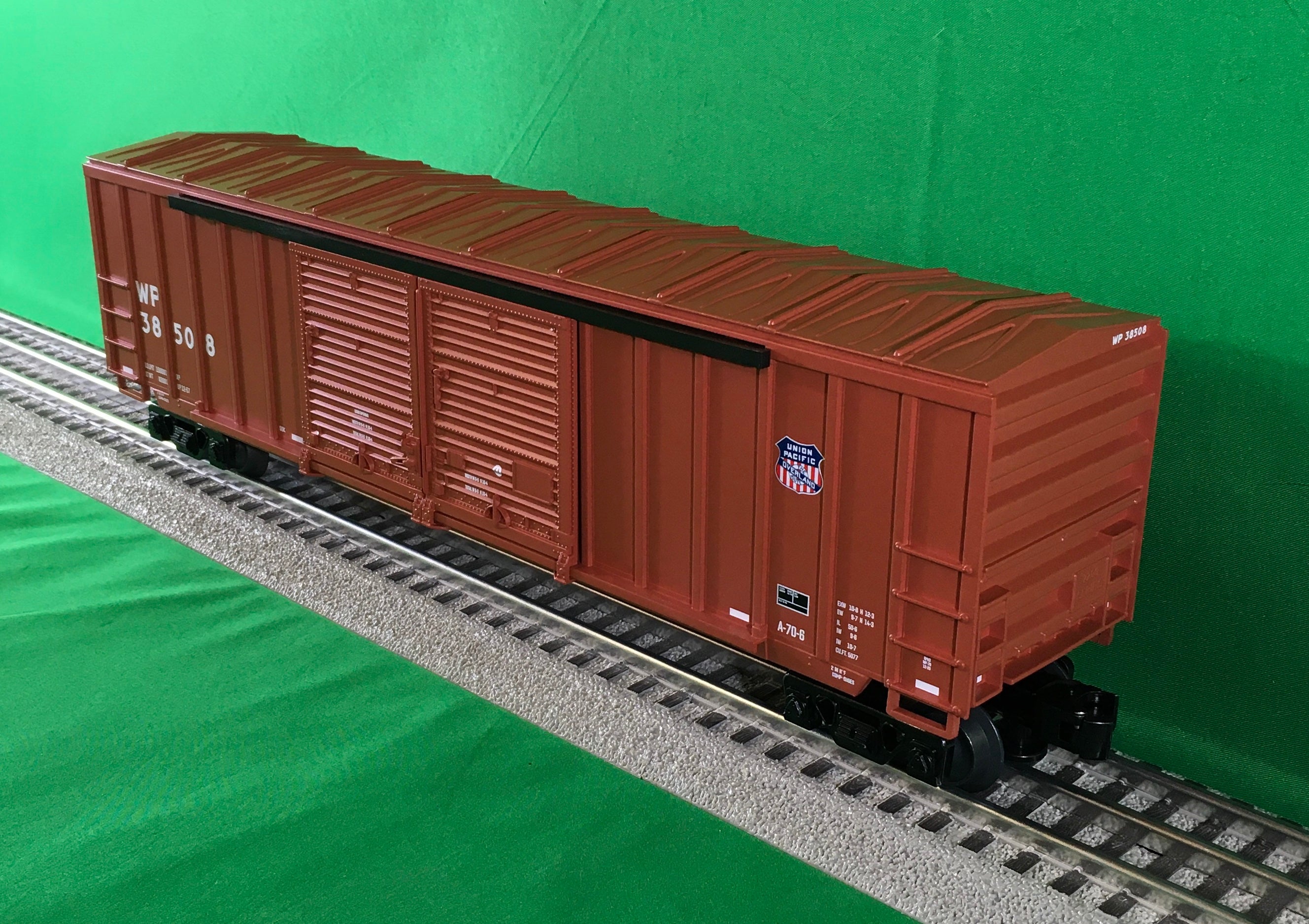 Lionel 2443021 - Double Door Boxcar "Union Pacific" #38508