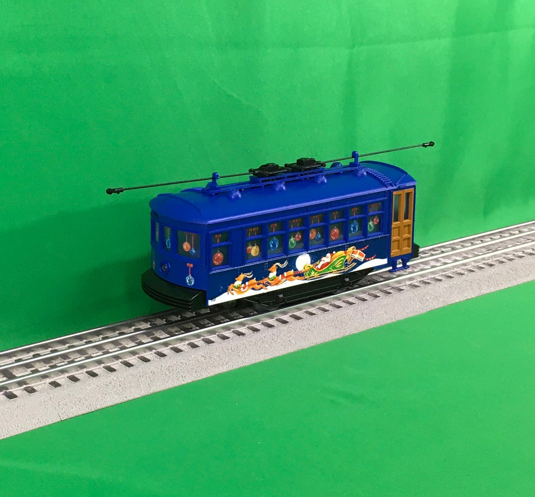 Lionel 2335060 - Angela Trotta Thomas - Christmas Trolley