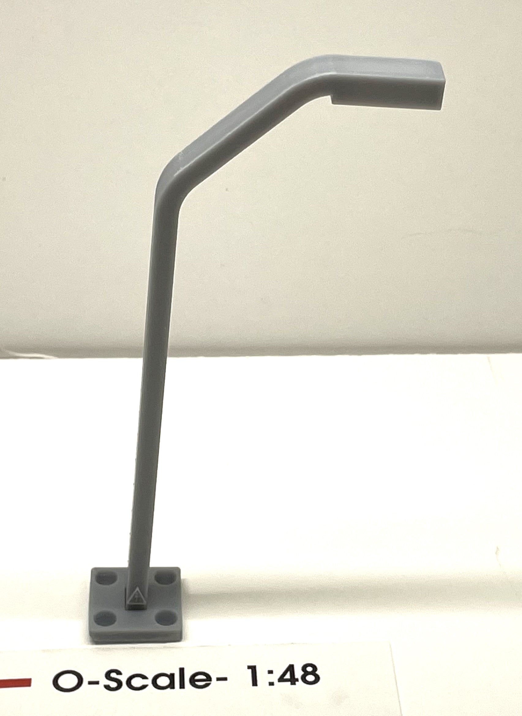 PPM-33635 - 20’ Halogen Street Light, with Base (1)