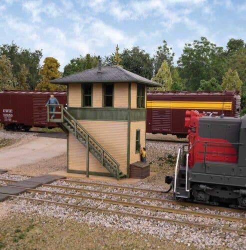 Walthers HO 933-3556 - Cornerstone - Trackside Signal Tower Kit