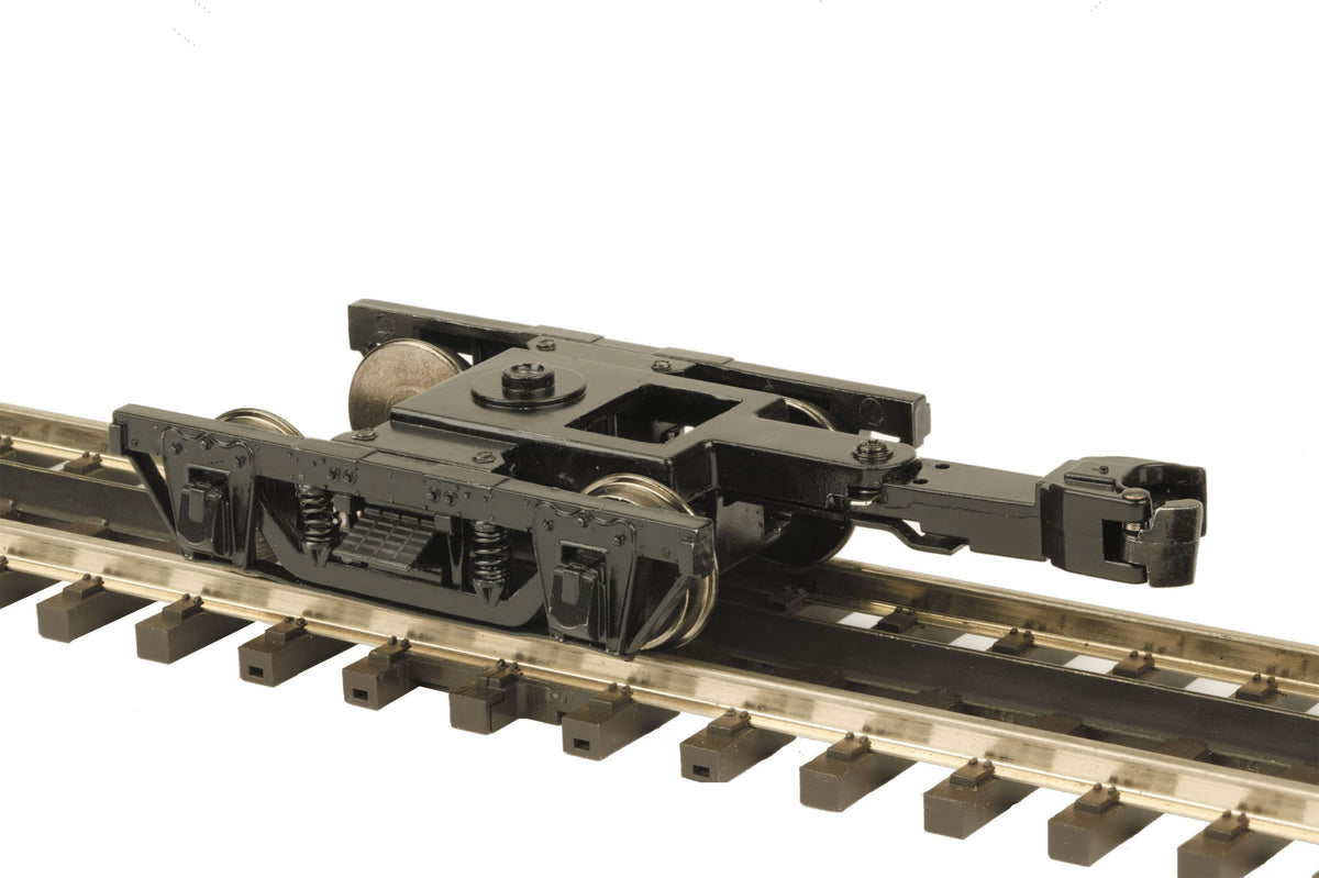 MTH 20-89012 - 64' Woodsided Passenger Car Two Truck Pack (2-Rail) - MrMuffin'sTrains
