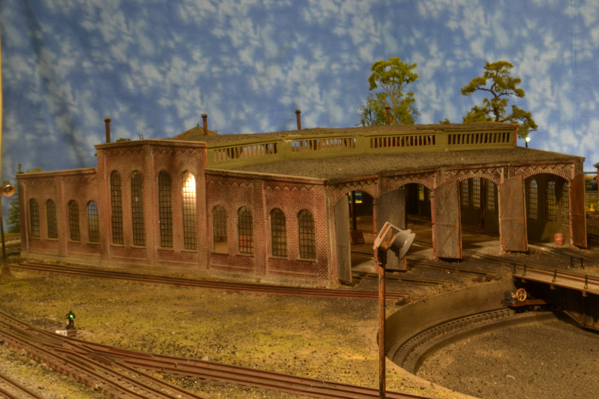 Korber Models #304 - O Scale - 3 Stall Roundhouse Kit - MrMuffin'sTrains