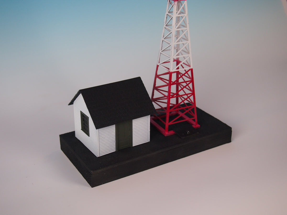Korber Models #703 - O Scale - Radio Station & Tower w/ Flashing LED Kit - MrMuffin'sTrains