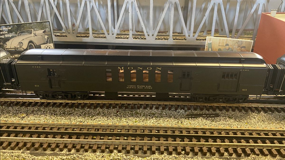 Atlas O 3007066 - 70’ Madison Heavyweight PRO Passenger "Monon" #611 - Custom Run for MrMuffin'sTrains