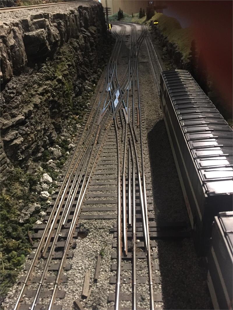 Ross Custom Switches #280M25 - Premiere Line - #8 Double Crossover Track w/ Dz2500