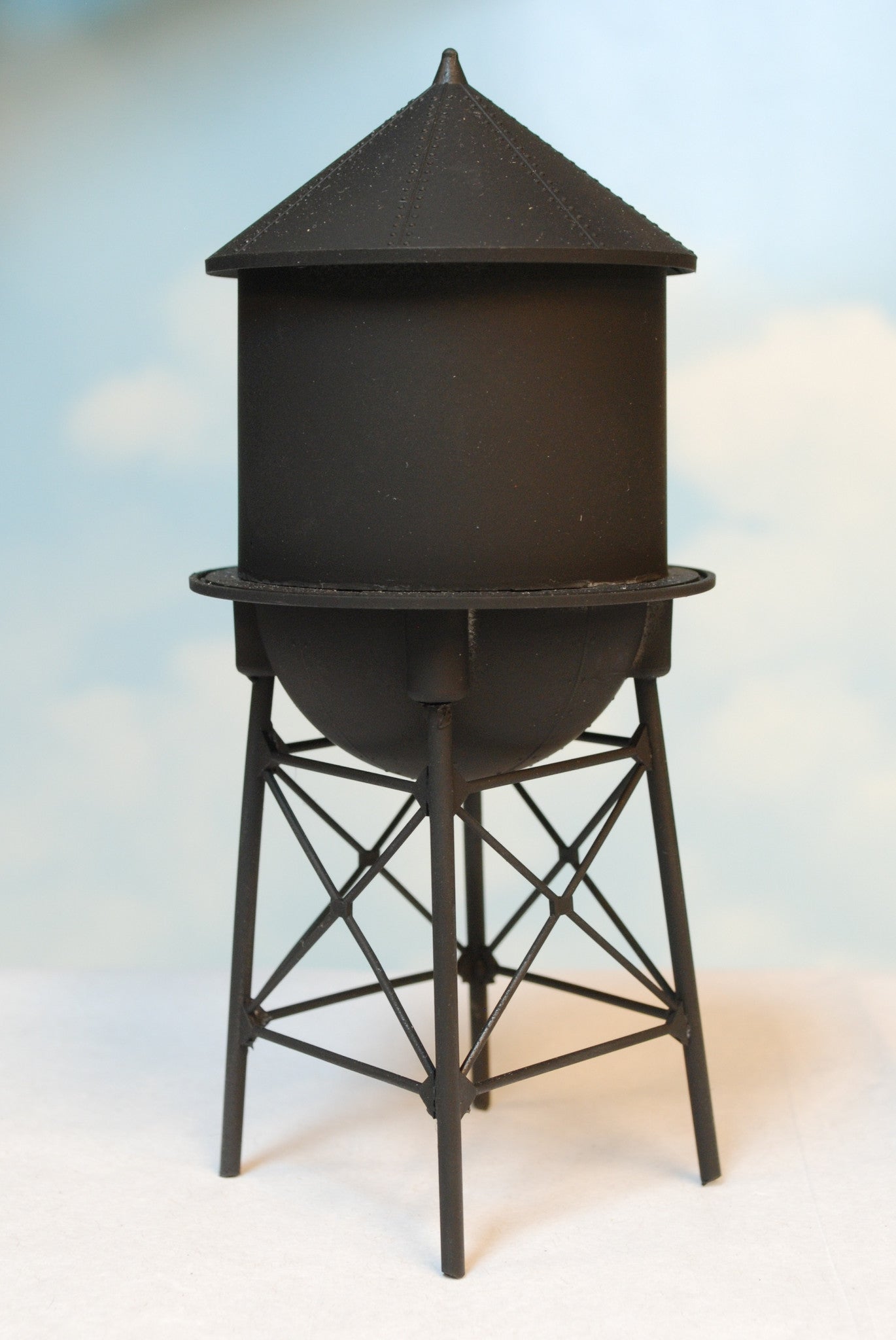 Korber Models #931 - O Scale - 1900’s Roof Top Steel Water Tank