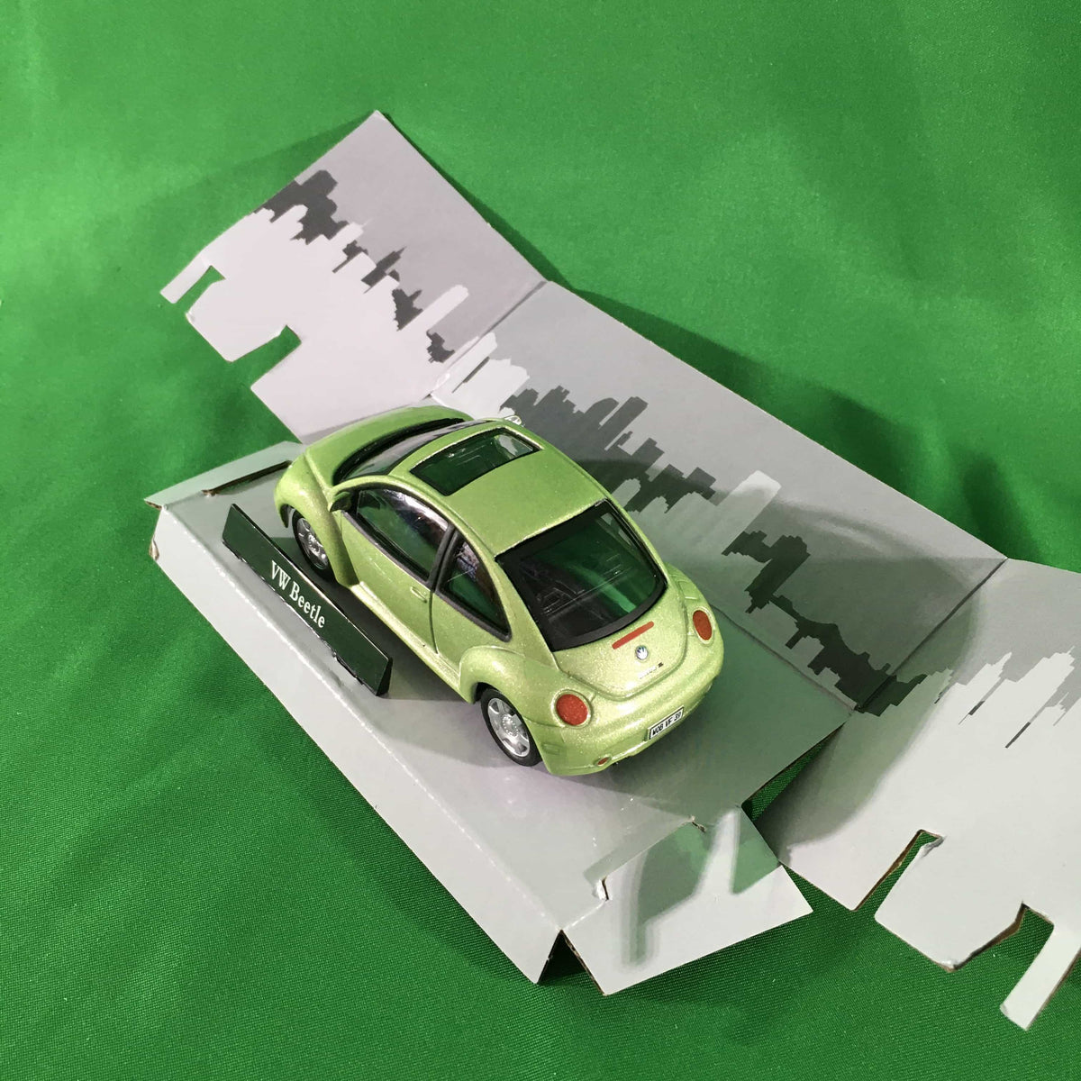 Atlas O 3009932 - VW Beetle (Green) 1/43