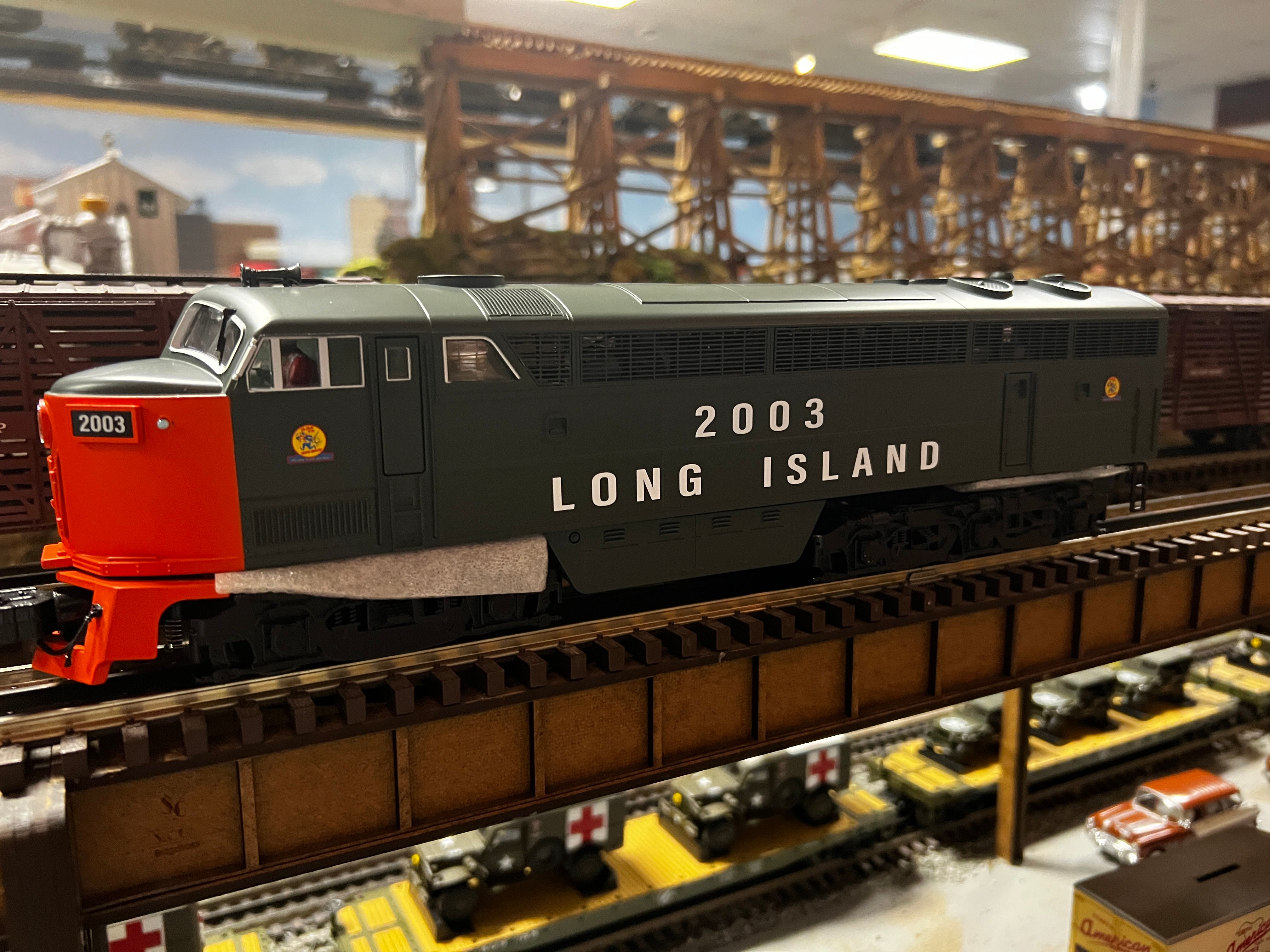 Lionel 2233281 - Legacy C Liner Diesel Locomotive "Long Island" #2001
