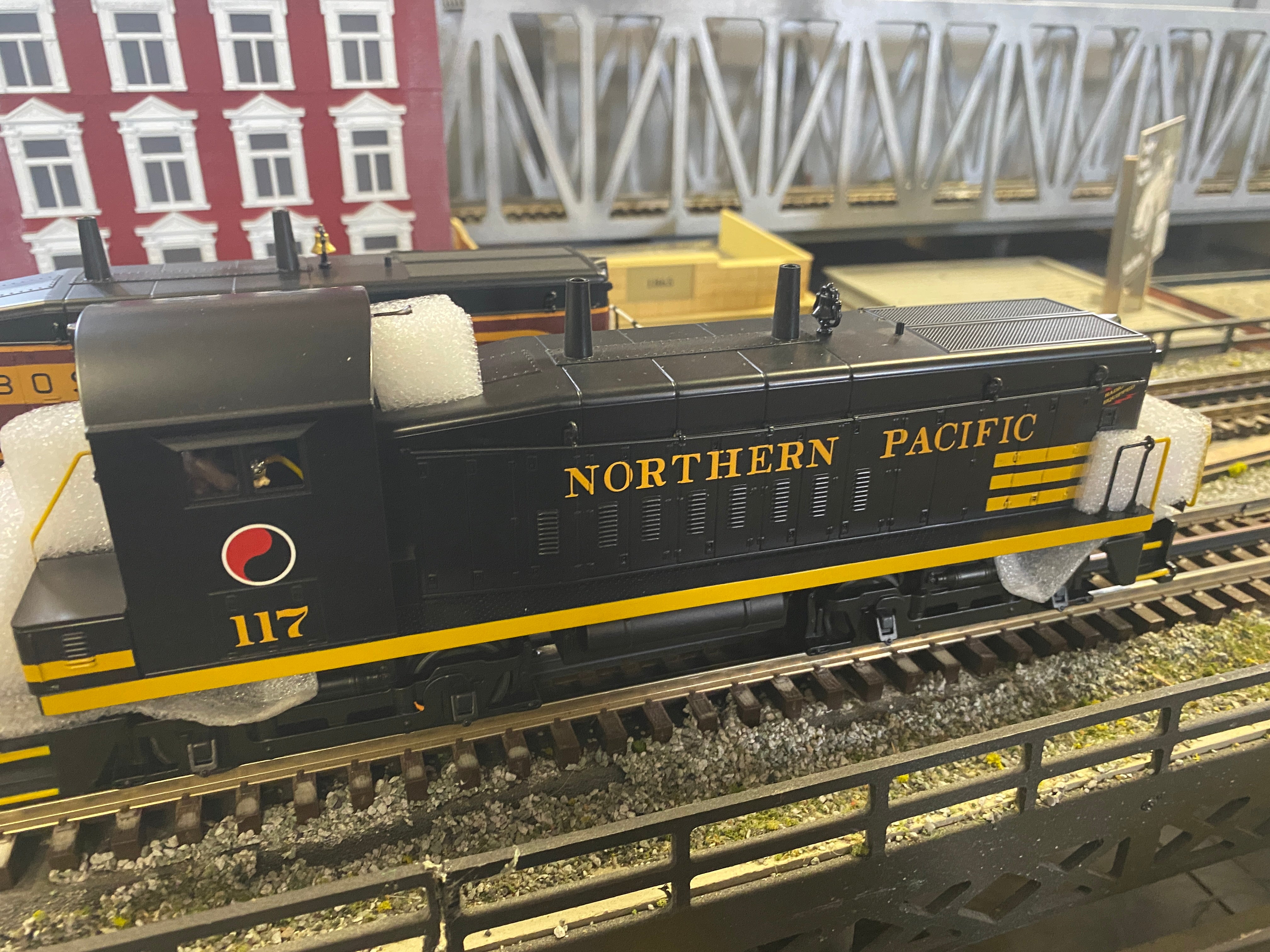 MTH 30-20909-1 - SW-9 Switcher Diesel Engine "Northern Pacific" w/ PS3