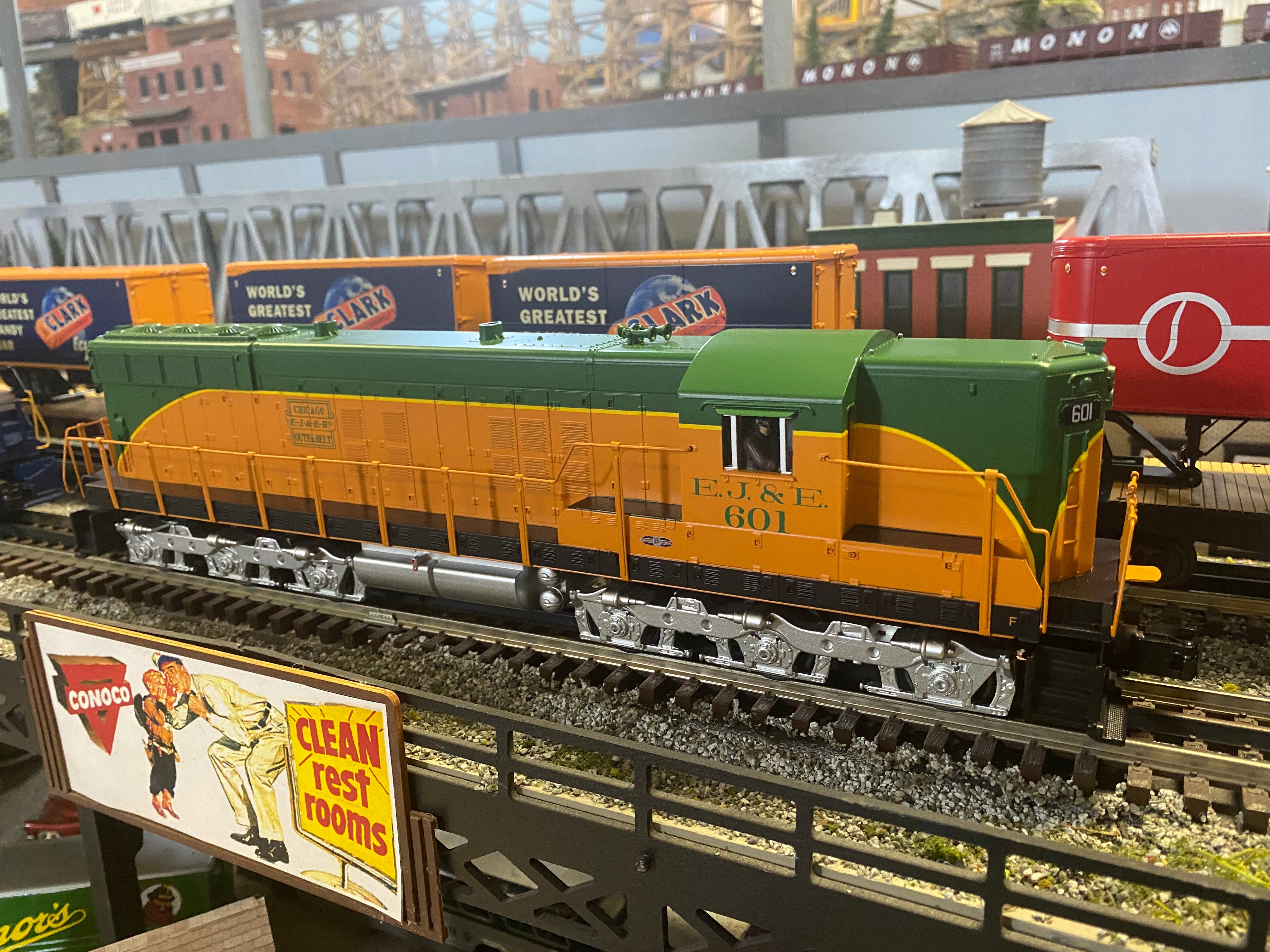 MTH 30-21369-1 - SD-9 Diesel Engine "Elgin, Joliet & Eastern" w/ PS3 #611 - Custom run for MrMuffin'sTrains