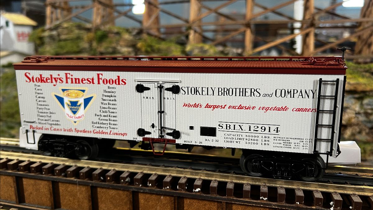 MTH 20-94630 - 36’ Woodsided Reefer Car "Stokely Brothers & Co." #12914 - Custom Run for MrMuffin'sTrains