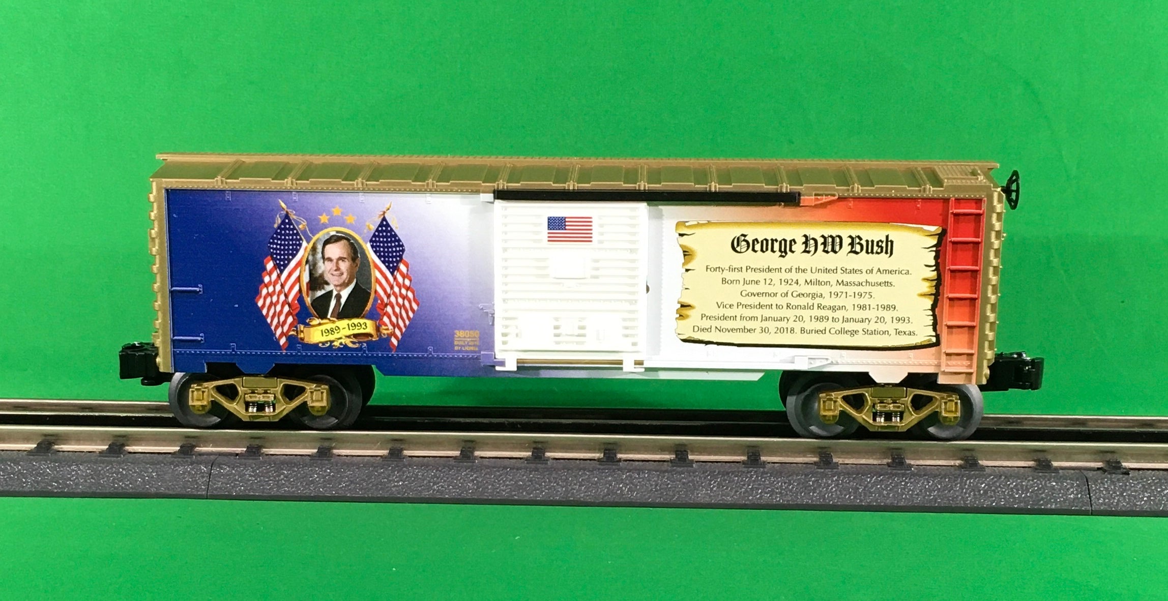Lionel 2038050 - Presidents of the US Boxcar "George H. W. Bush"