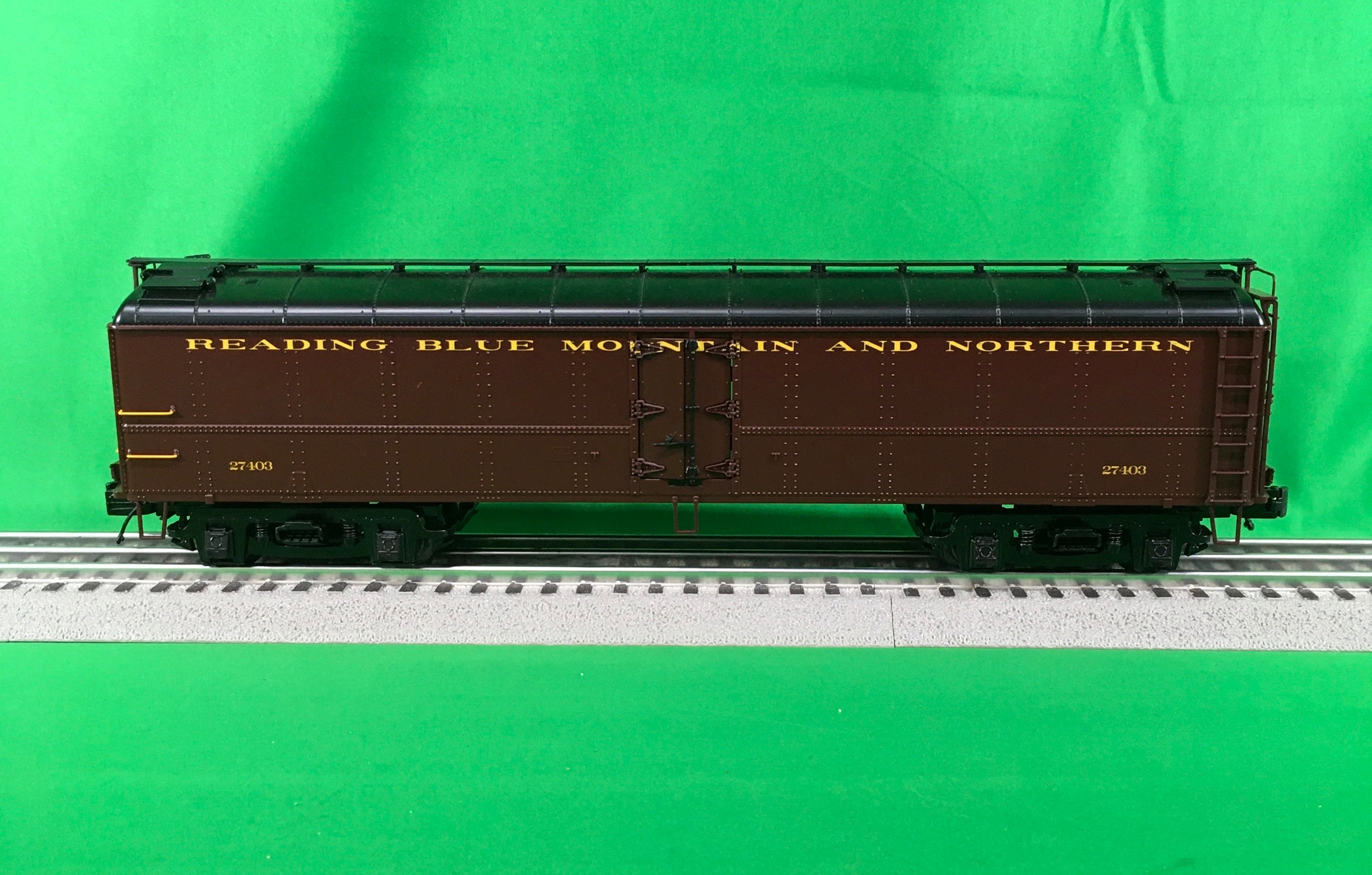 MTH 20-94540 - R50B Express Reefer Car "Reading & Northern"