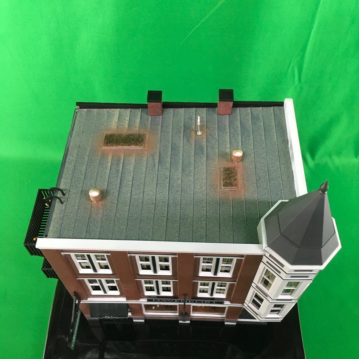 Woodland Scenics BR5847 - Davenports Department Store - MrMuffin'sTrains
