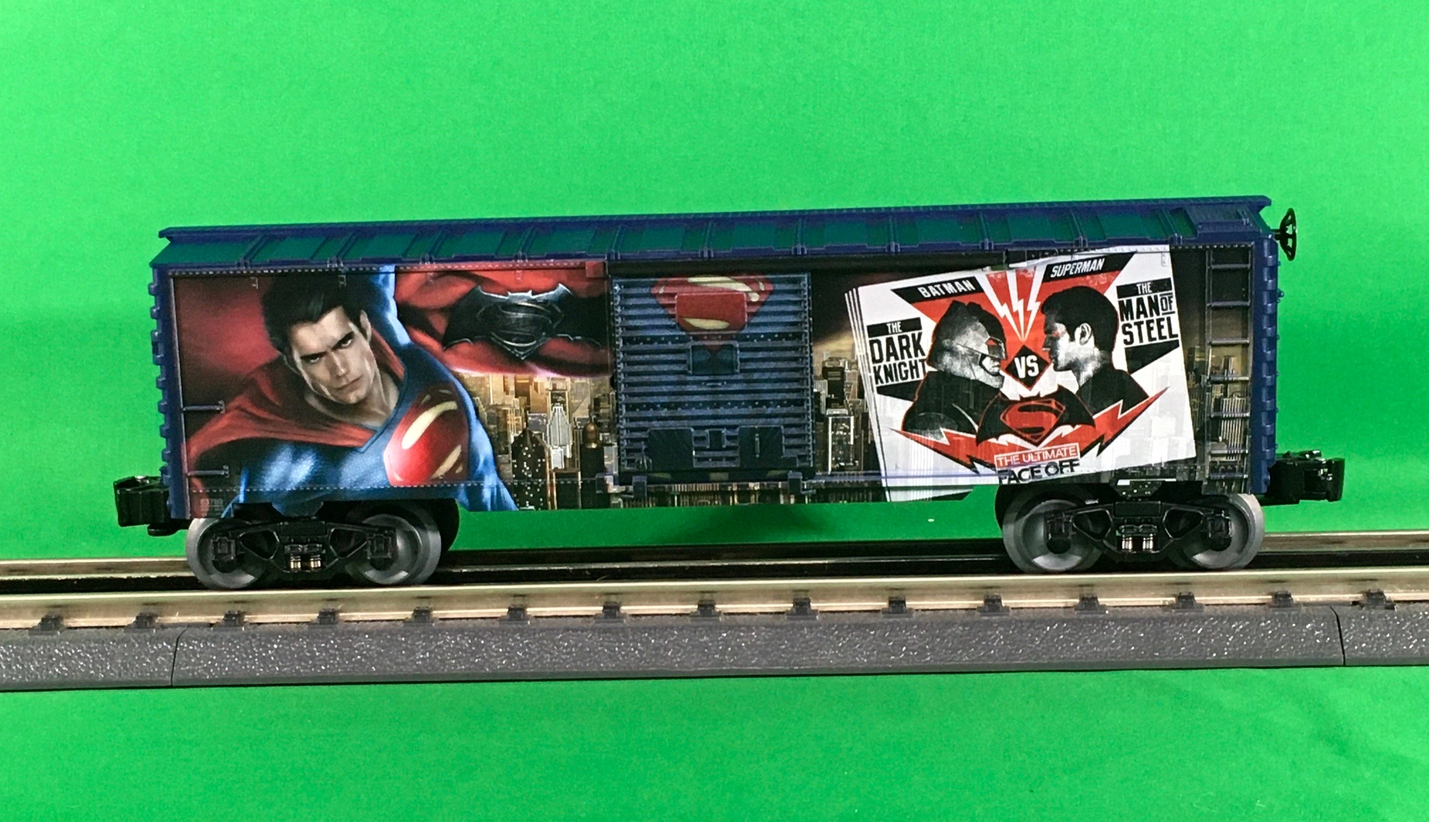 Lionel 6-83780 - DC Comics - Man of Steel Box Car "Batman vs Superman"