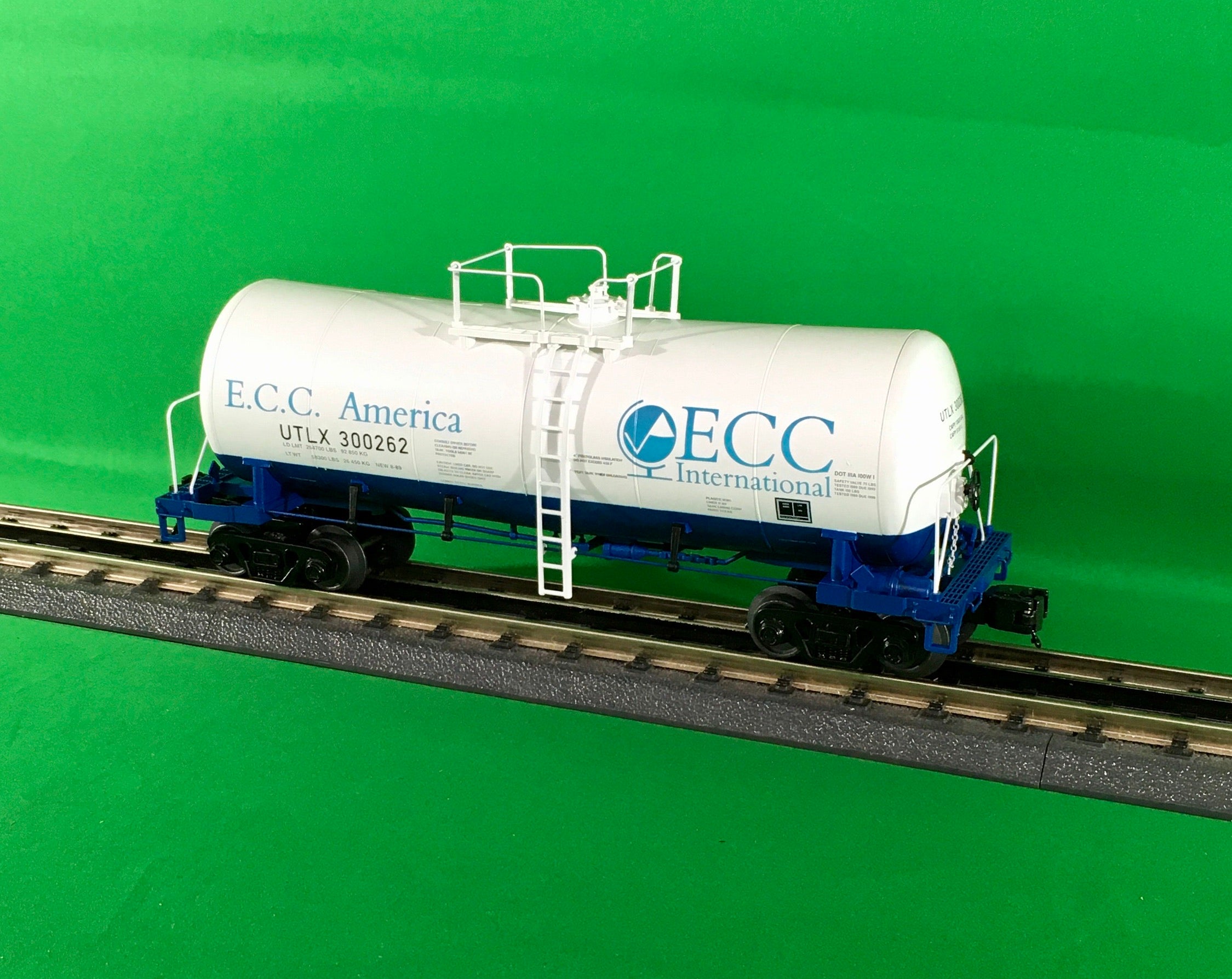 MTH 20-96294 - Funnel Flow Tank Car "ECC America"