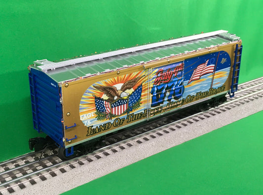 Atlas O 3001436 - Premier - 40' PS-1 Boxcar "4th of July" w/ Lights (2023 Edition) - MrMuffin'sTrains