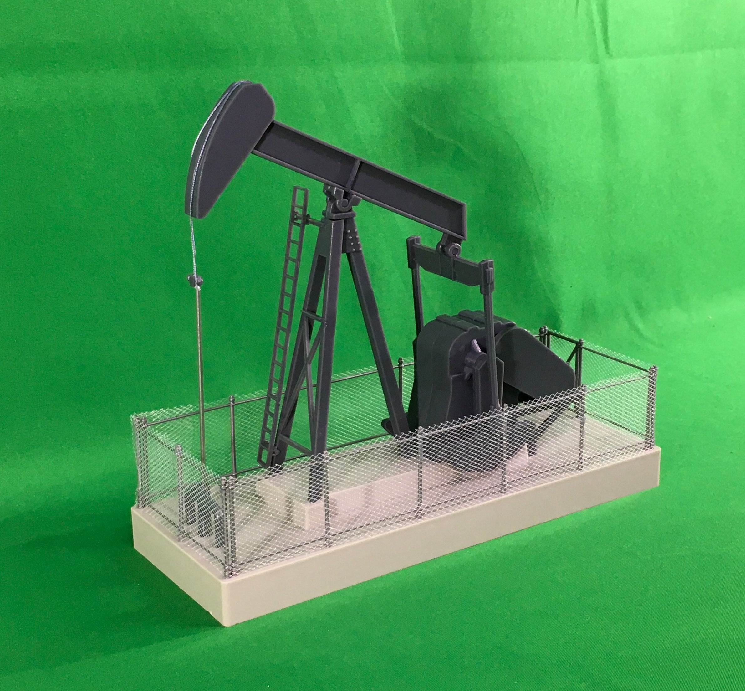 Atlas O 66904 - Operating Oil Pump (Black)