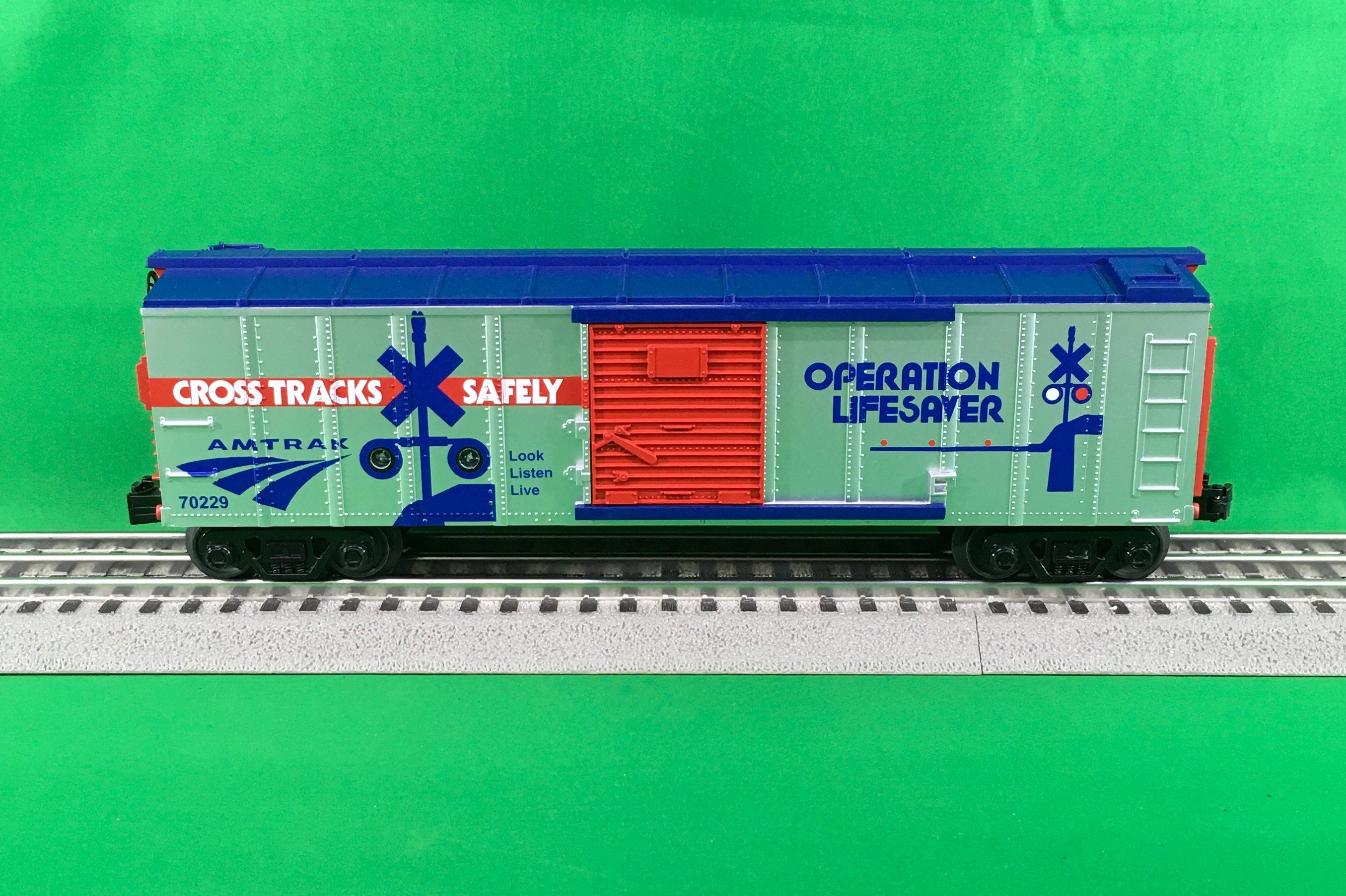 MTH 30-71121 - Box Car "Amtrak" #70229 w/ Blinking LEDs