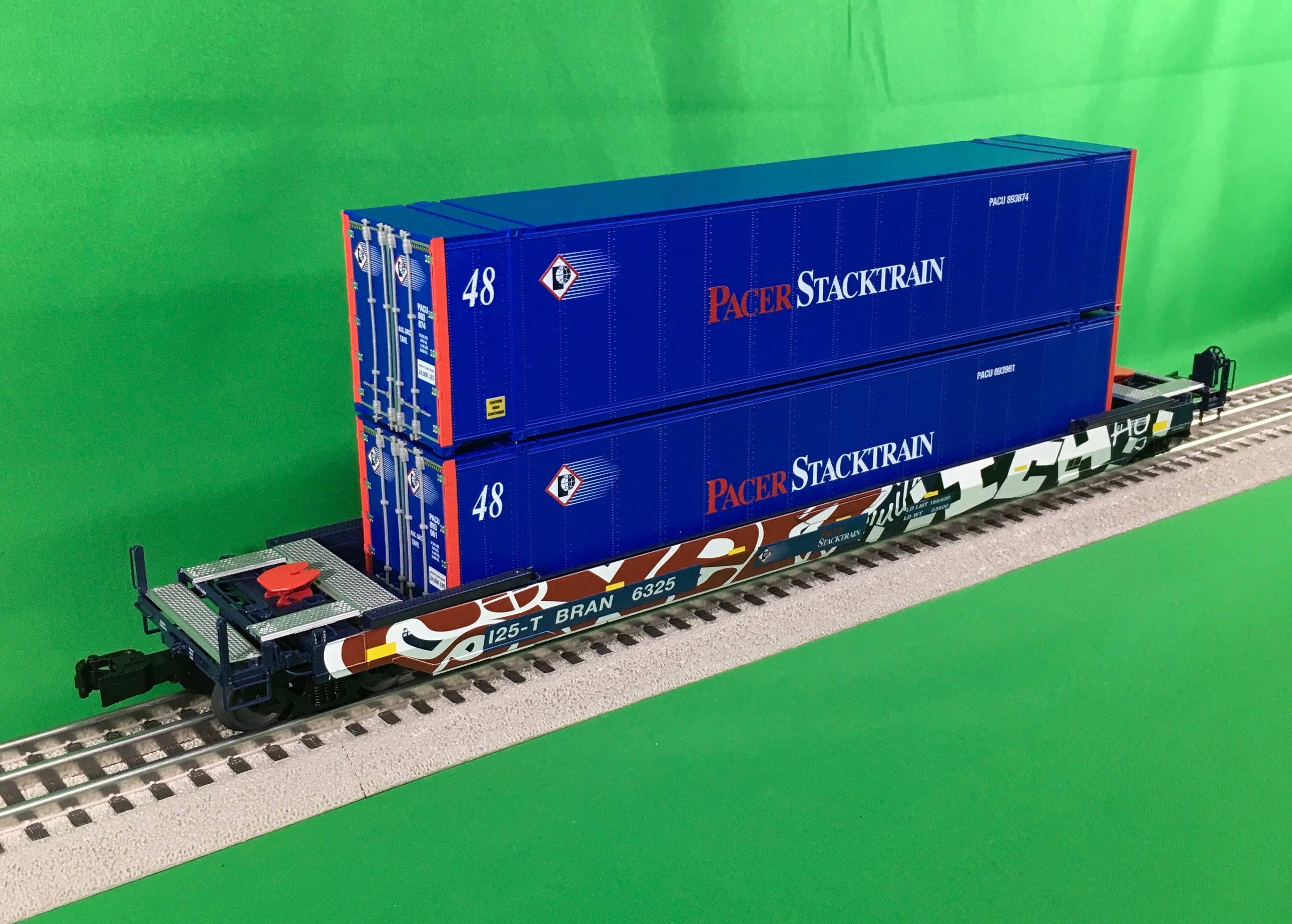 Lionel 2226622 - Husky Stack "Pacer" #6325 w/ Graffiti