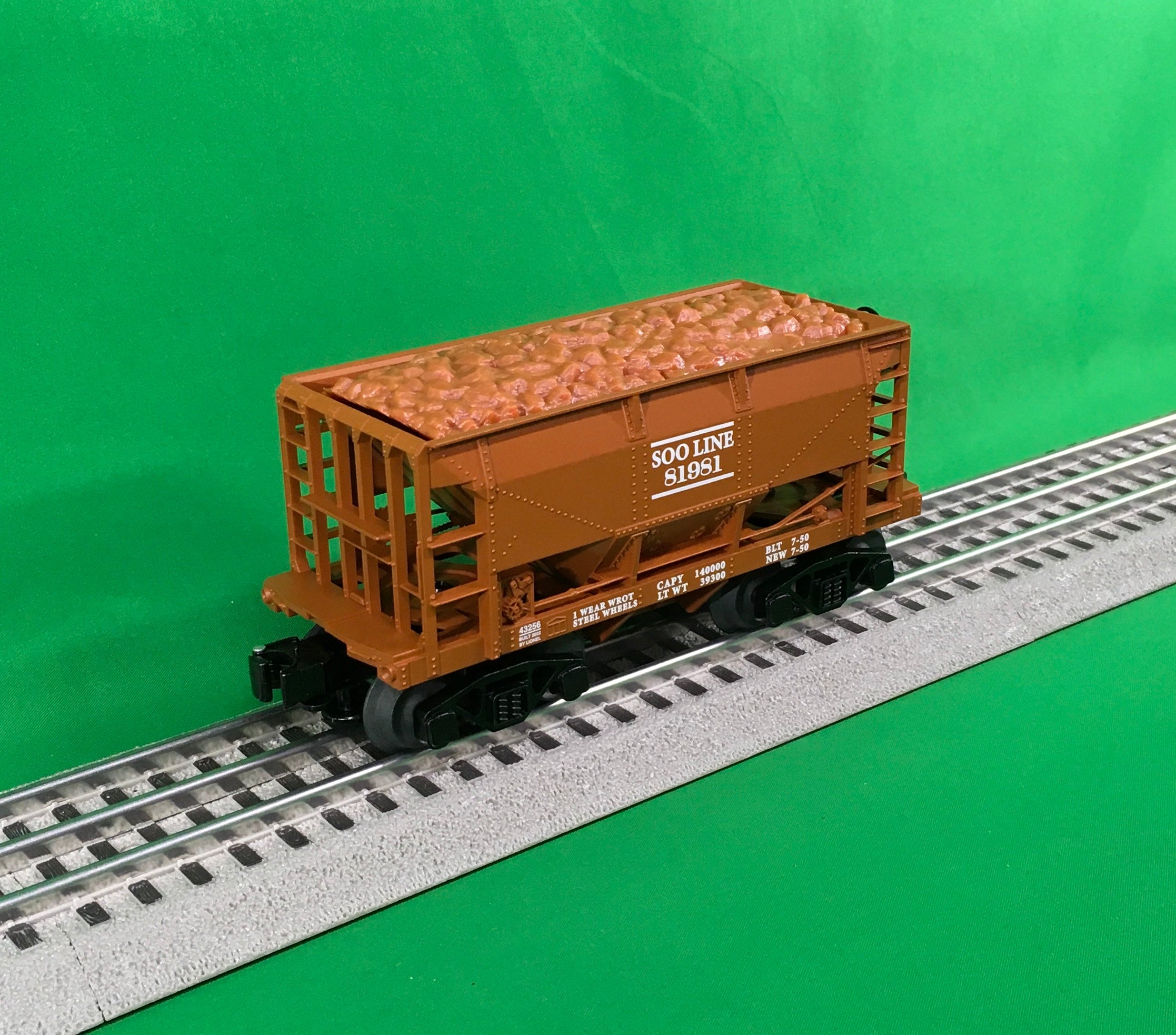 Lionel 2243250 - Ore Car Set "Soo Line" (6-Car) #2