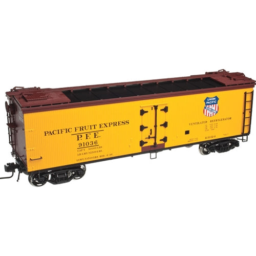 Atlas O 3001531 - 40' Re-Built Wood Reefer Car "Pacific Fruit Express"