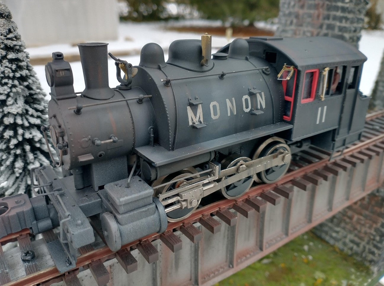 Lionel 2032Monon - LionChief+ 2.0 0-6-0T Steam Locomotive "Monon" #11
