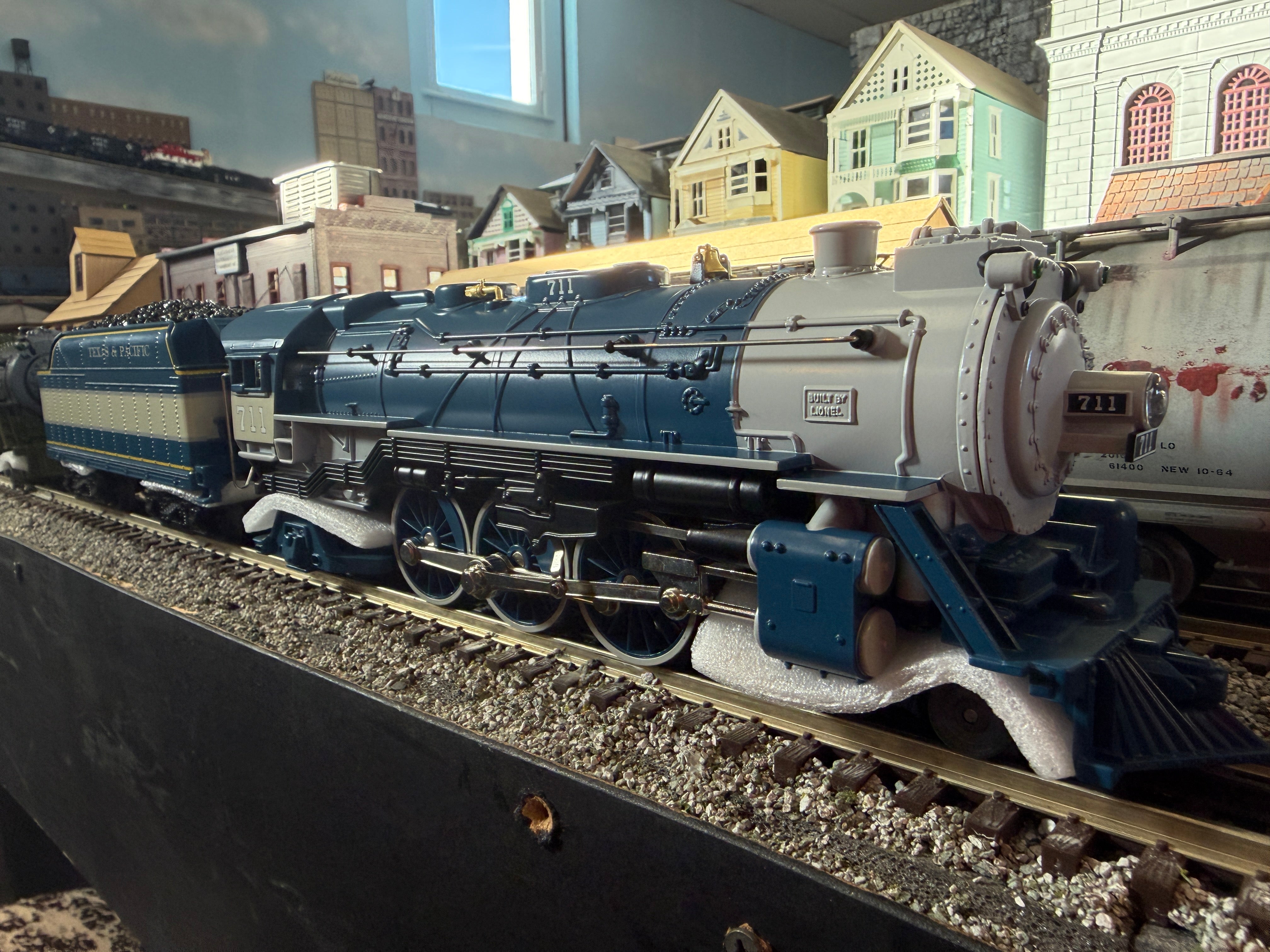 Lionel 2532090 - LionChief +2.0 Pacific Steam Locomotive "Texas & Pacific" #711